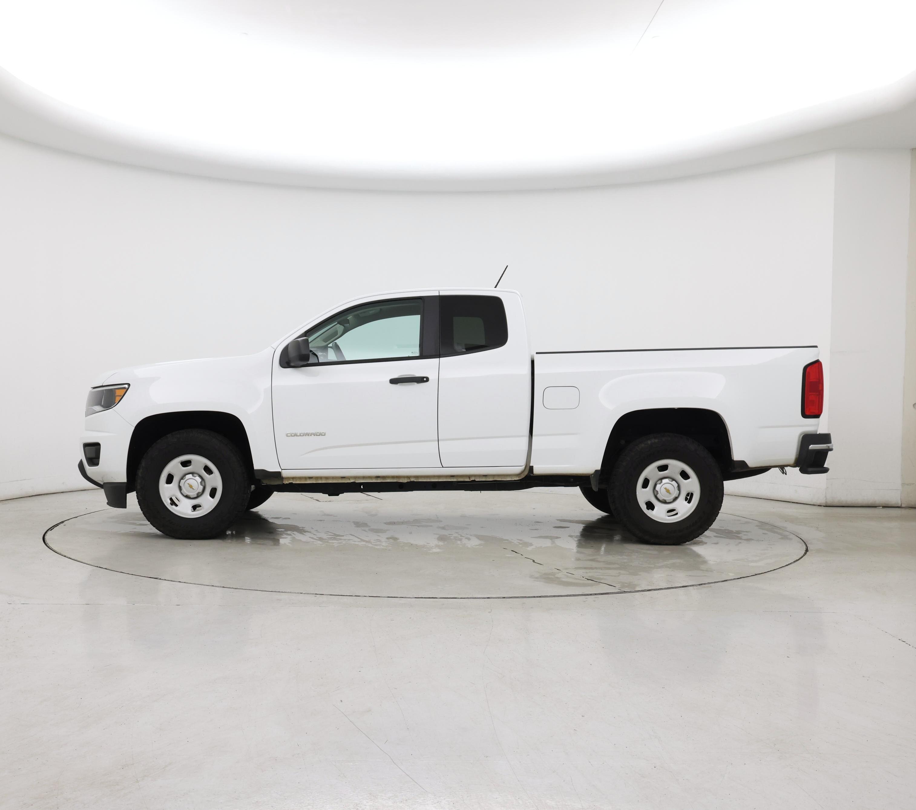 Thumbnail: 2020 Chevrolet Colorado - 3