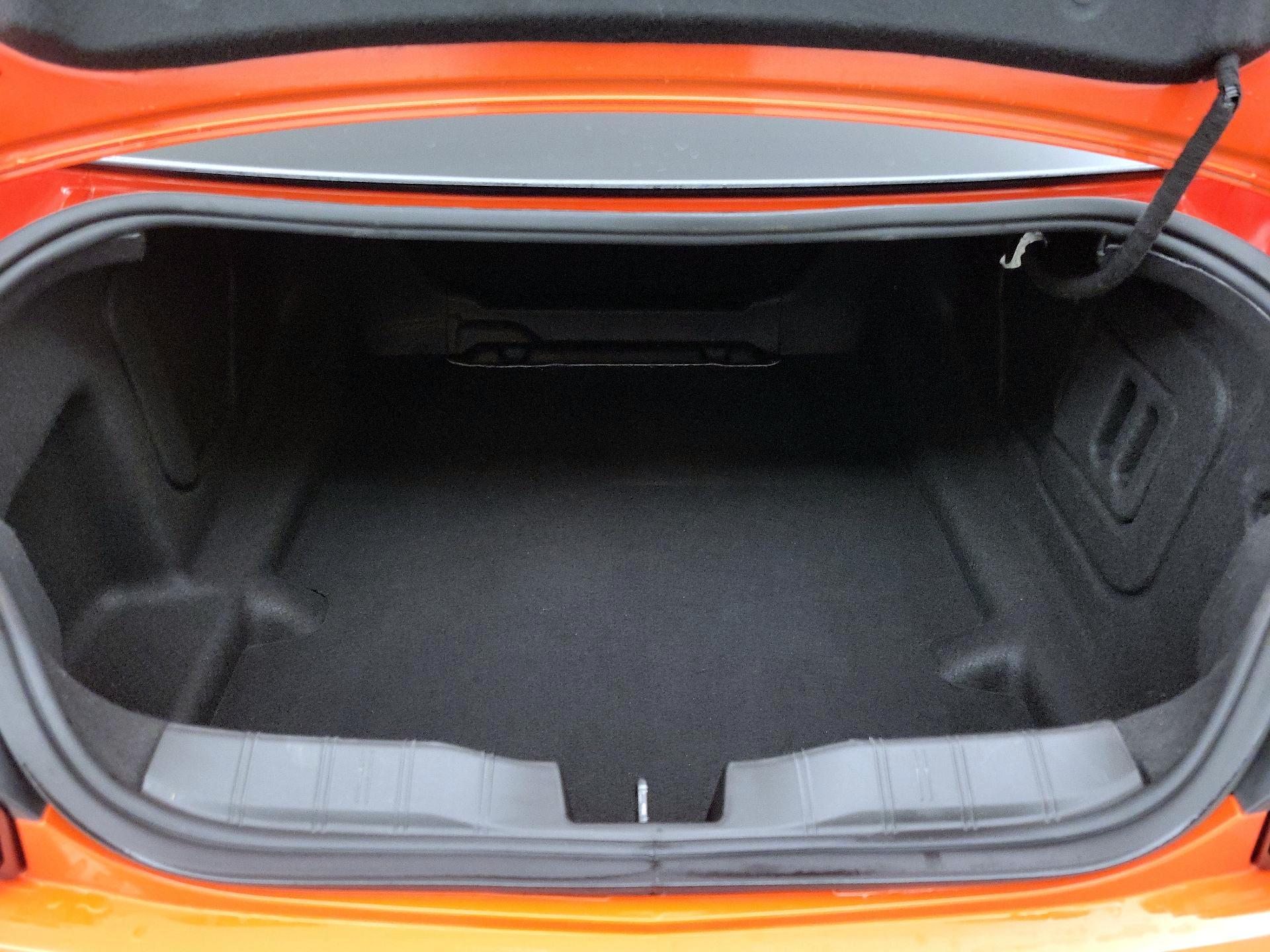 Thumbnail: 2019 Chevrolet Camaro - 19