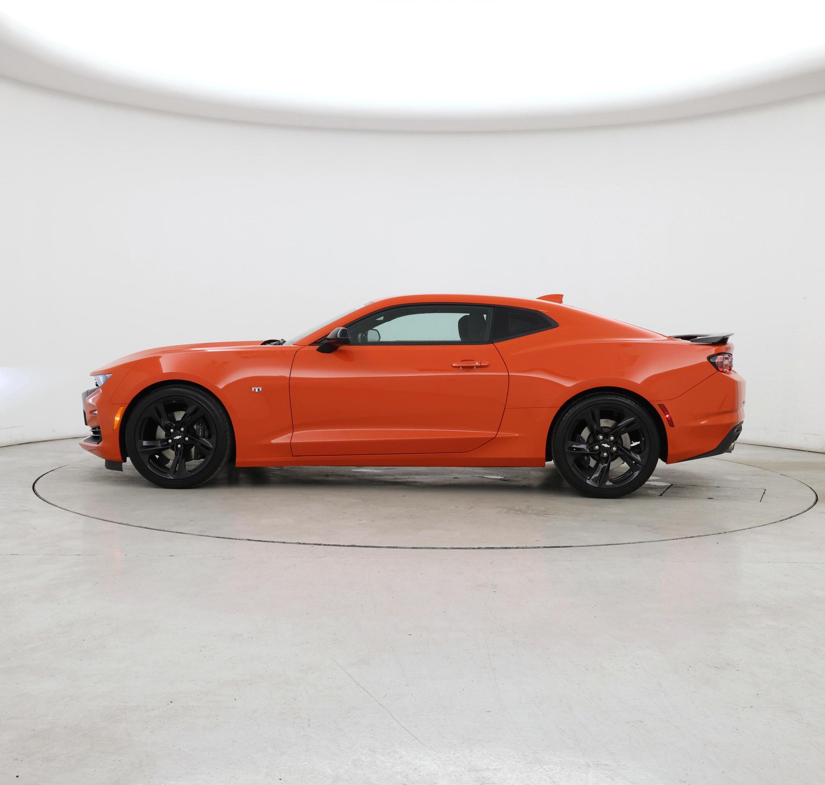 Thumbnail: 2019 Chevrolet Camaro - 3