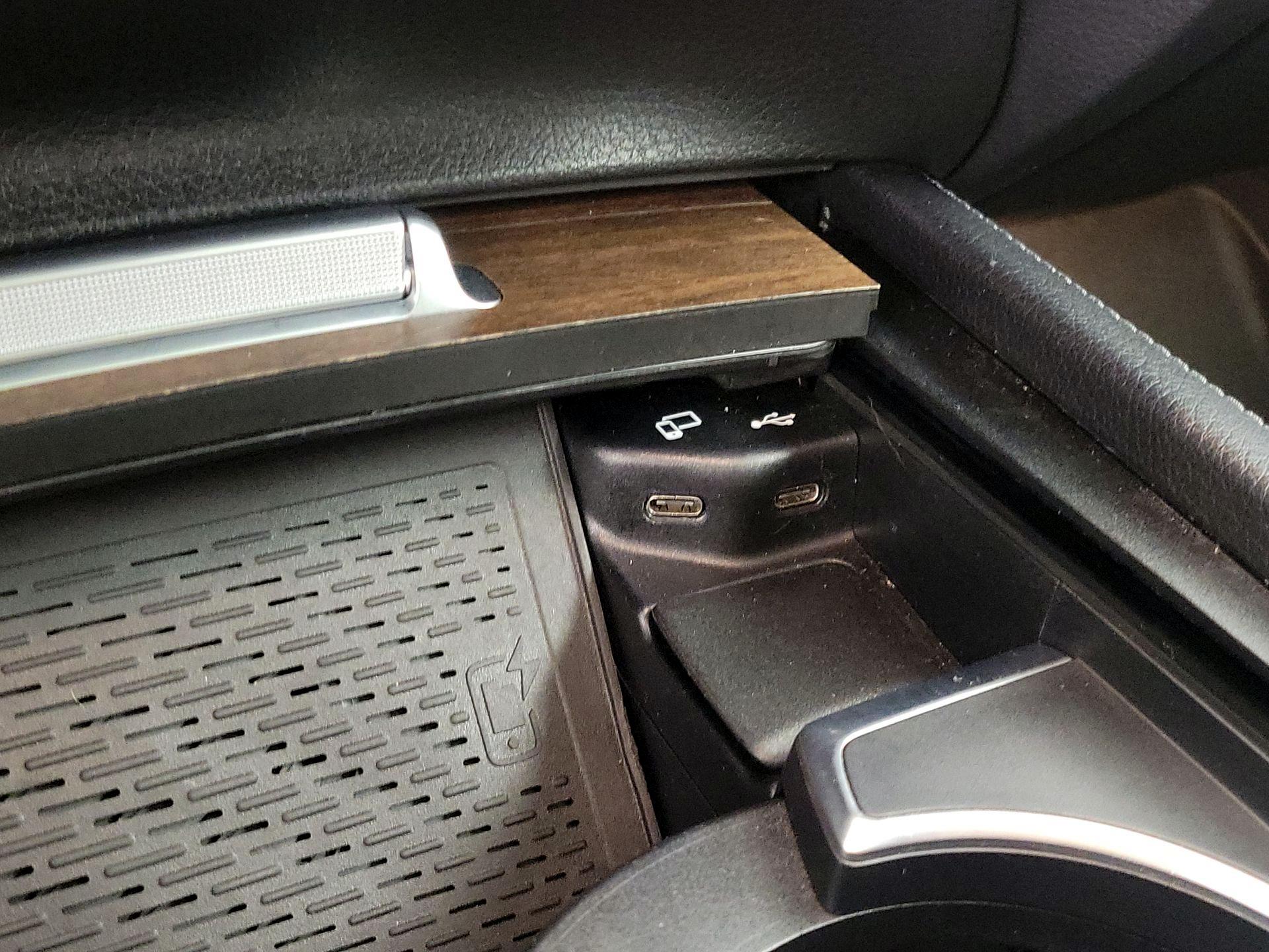 Thumbnail: 2021 Mercedes-Benz GLE - 19