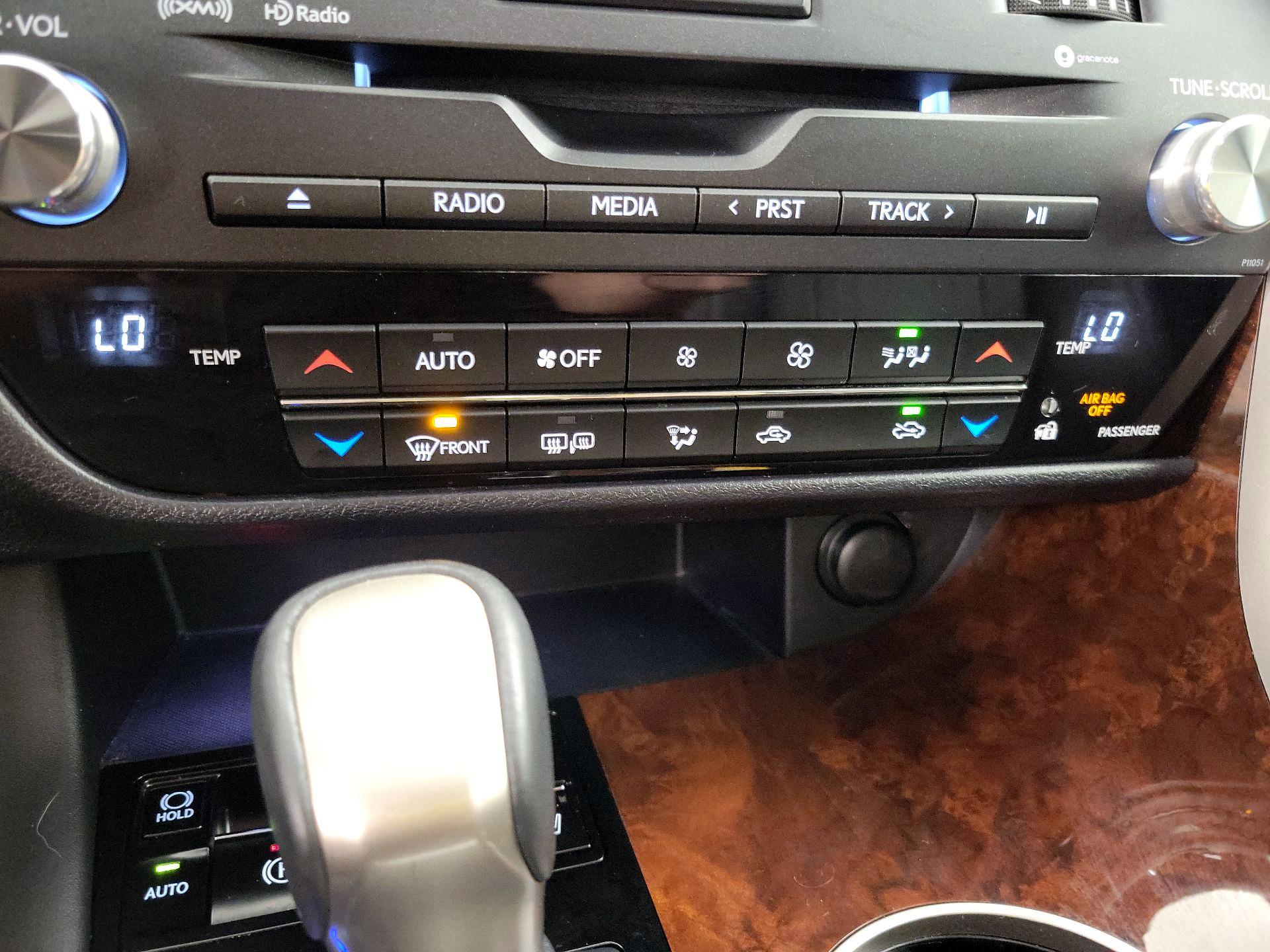 Thumbnail: 2016 Lexus RX - 16