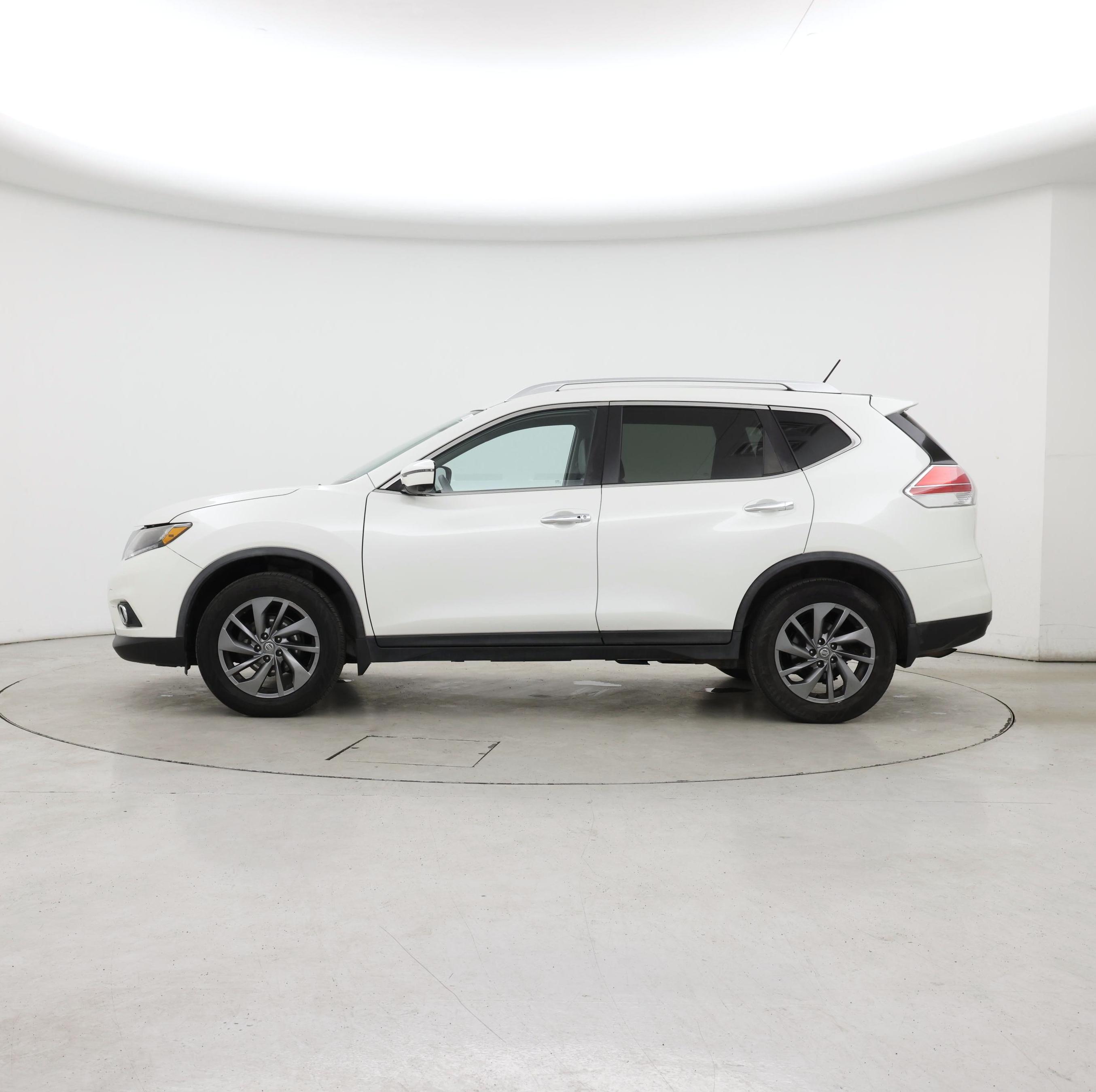 Thumbnail: 2016 Nissan Rogue - 3