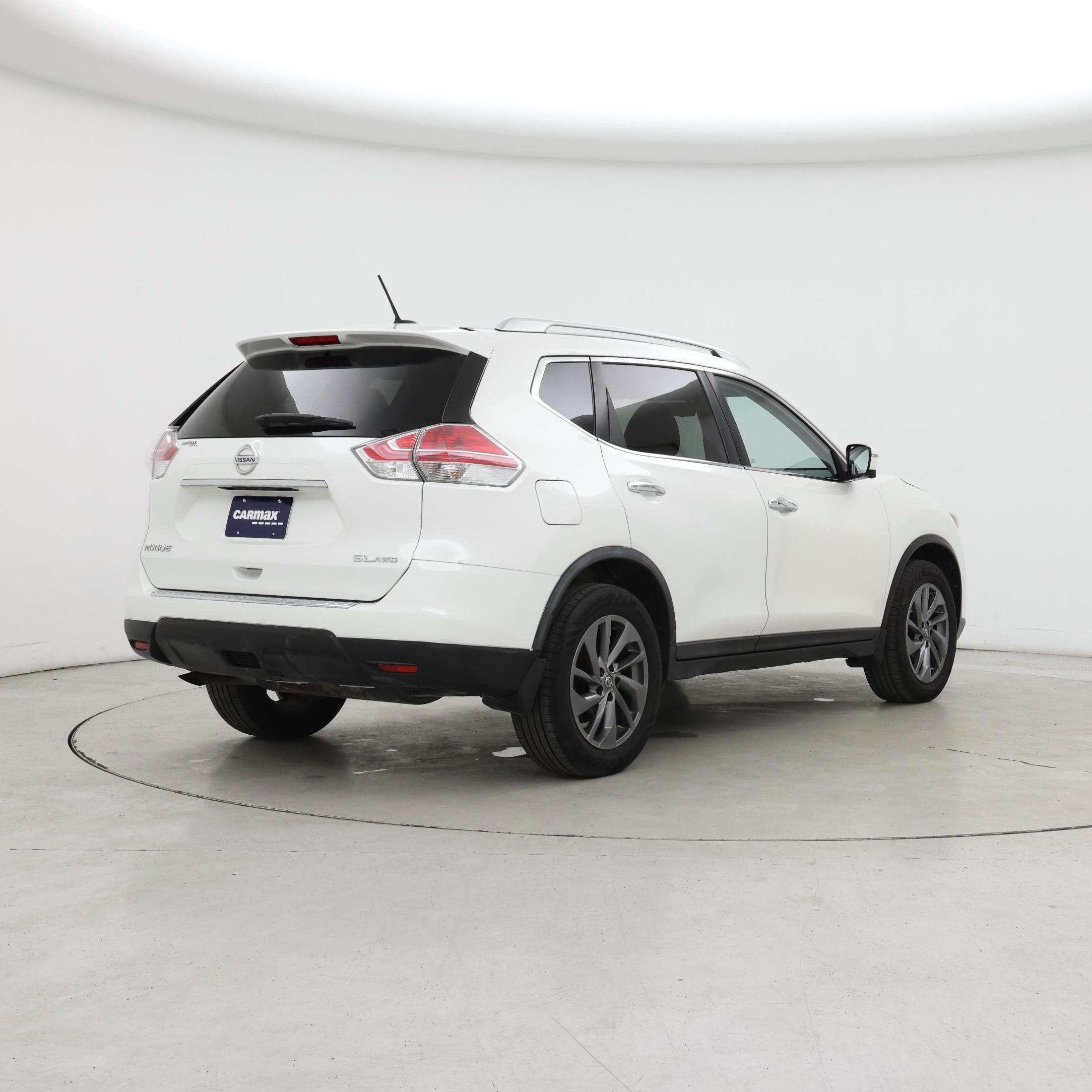 Thumbnail: 2016 Nissan Rogue - 8