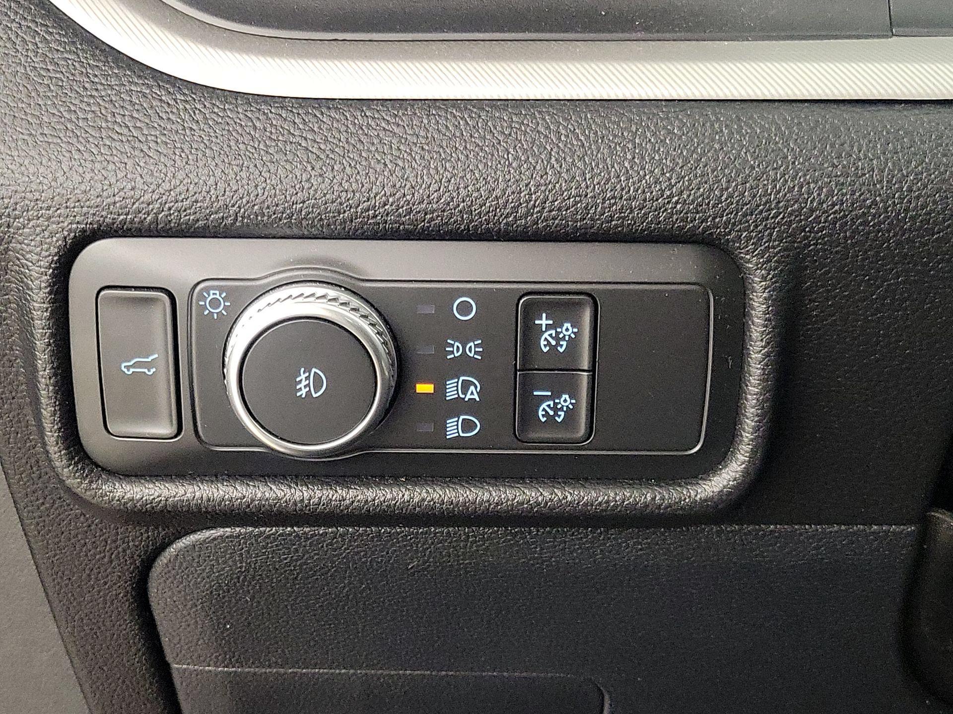 Thumbnail: 2020 Ford Explorer - 13