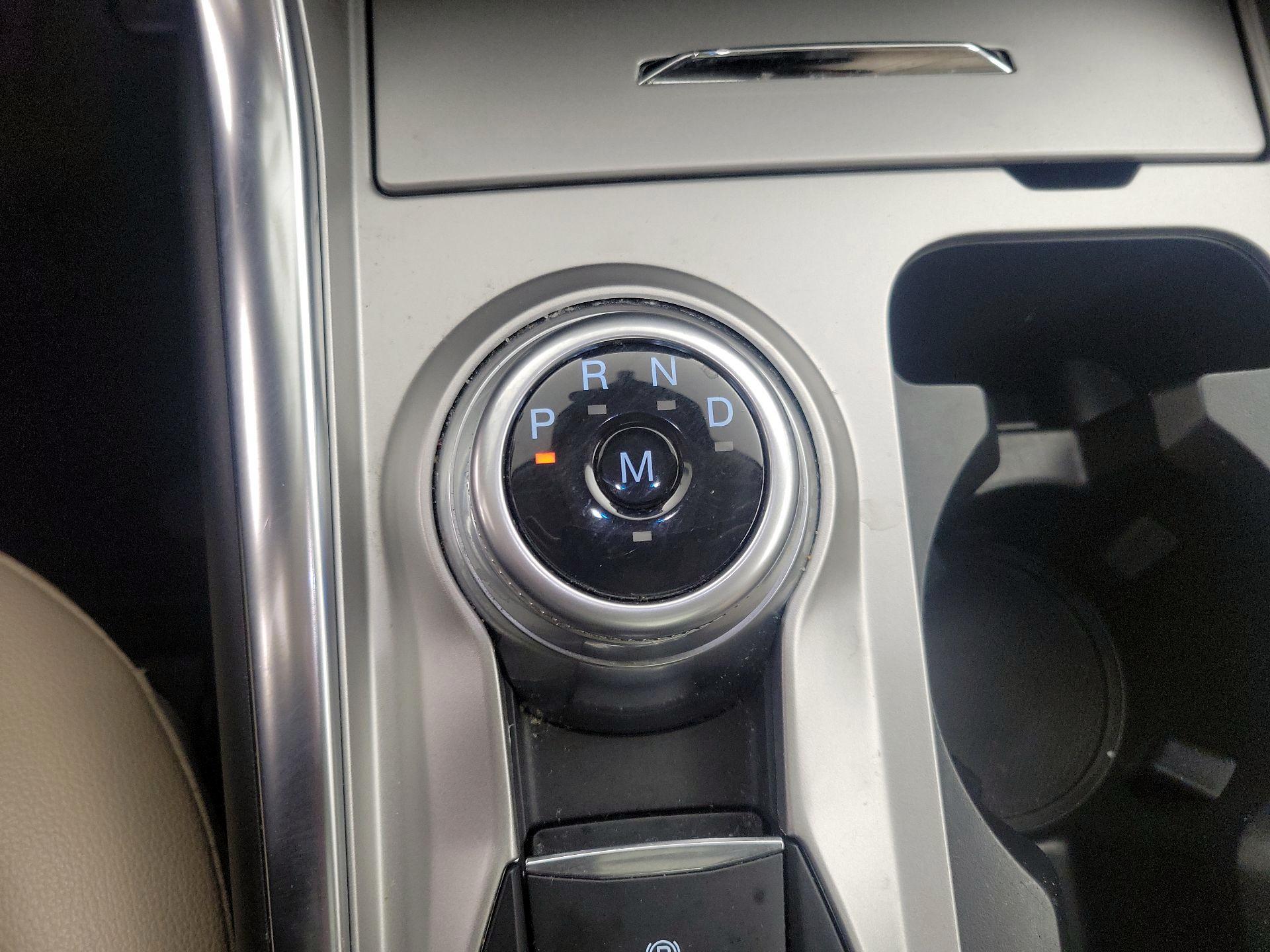 Thumbnail: 2020 Ford Explorer - 18