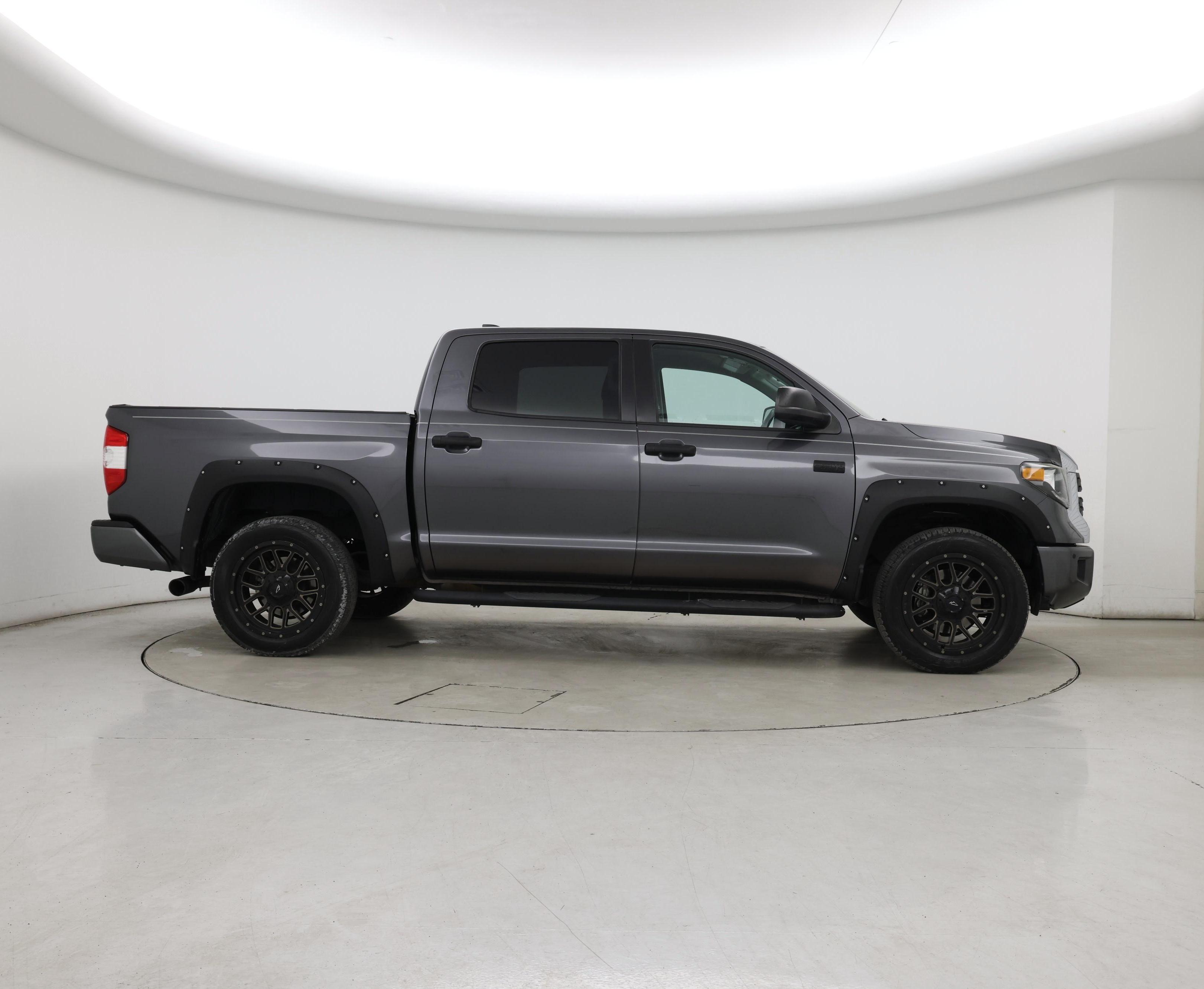 Thumbnail: 2020 Toyota Tundra - 7