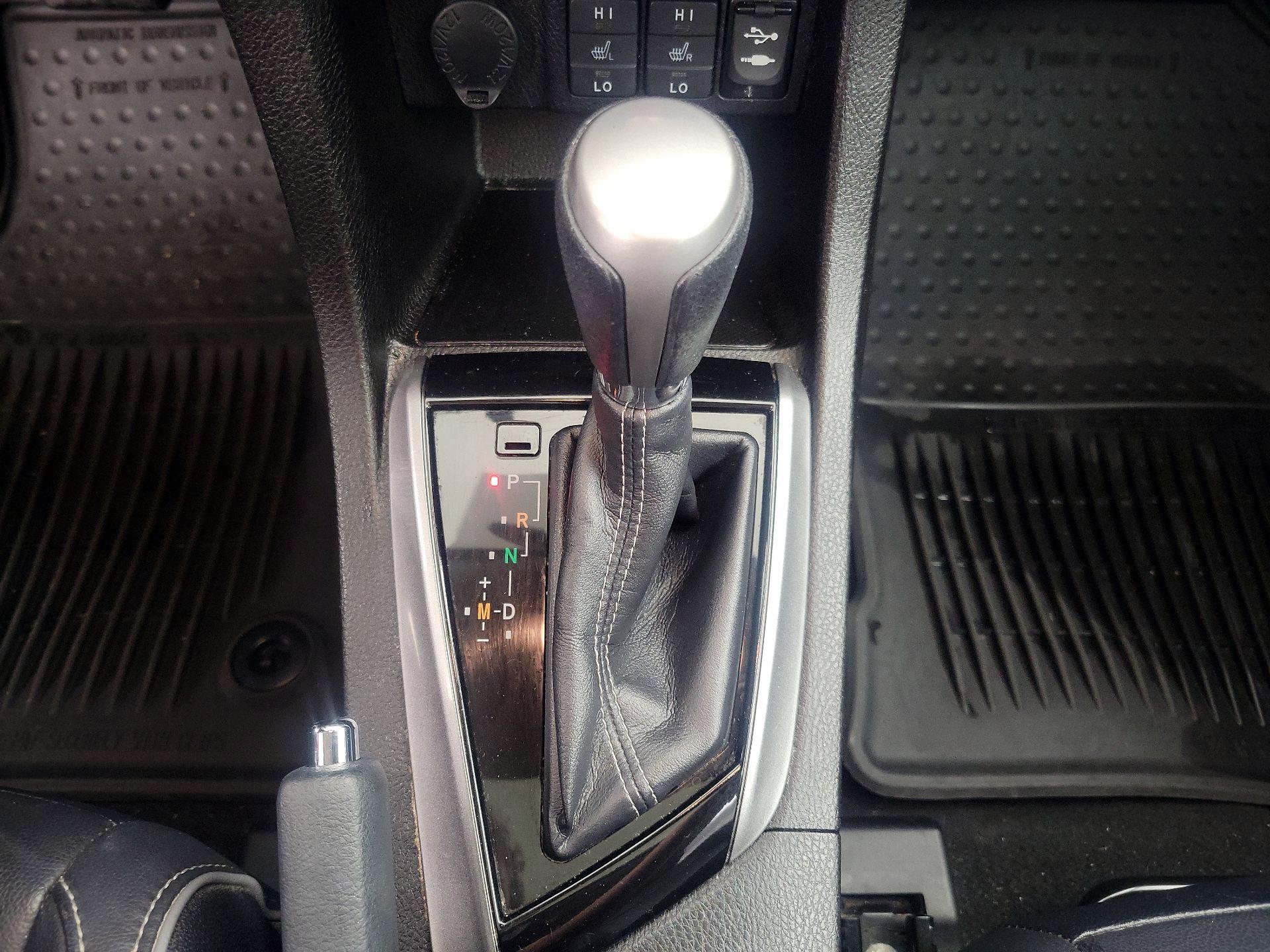 Thumbnail: 2016 Toyota Corolla - 17