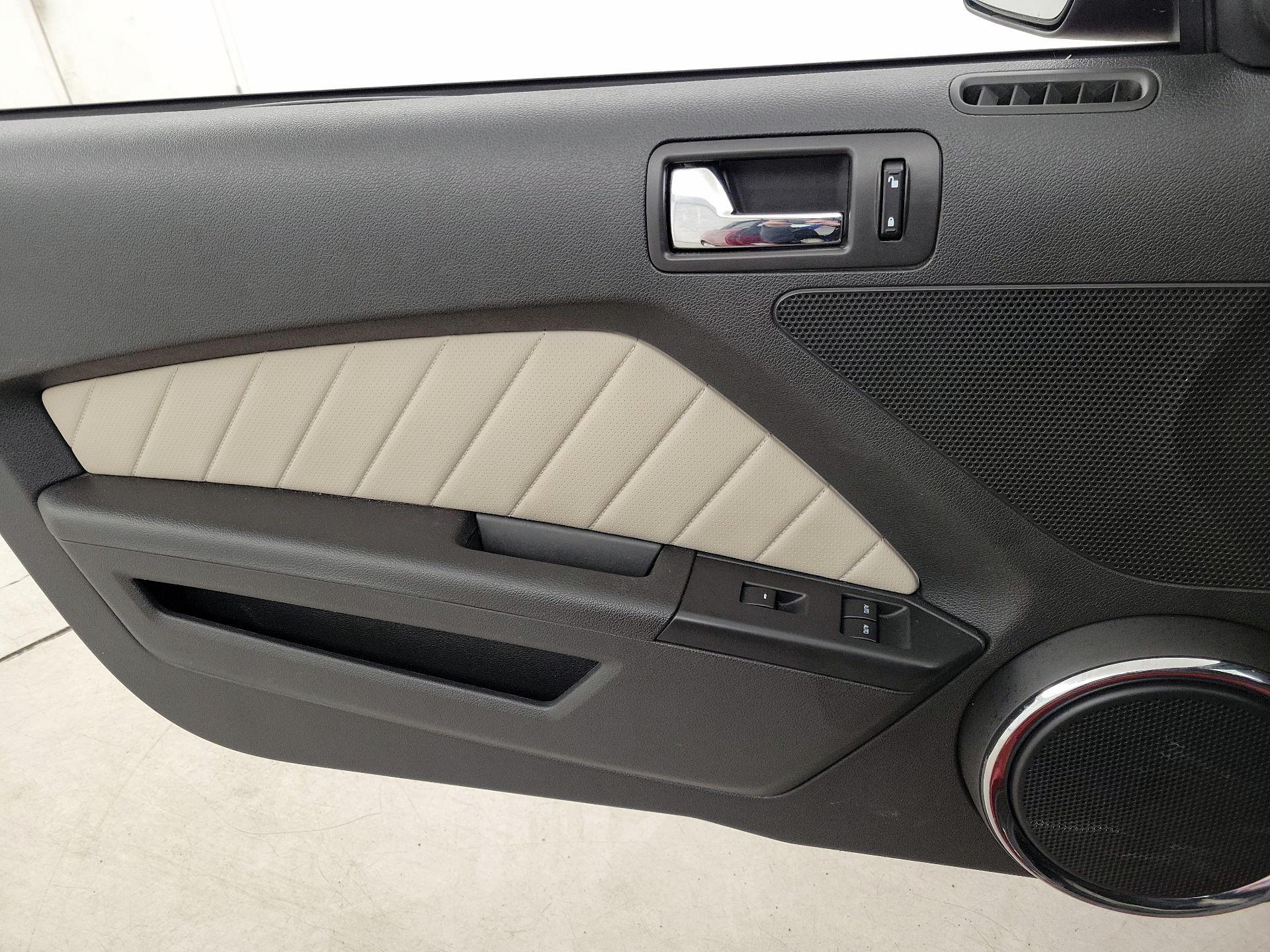 Thumbnail: 2014 Ford Mustang - 12