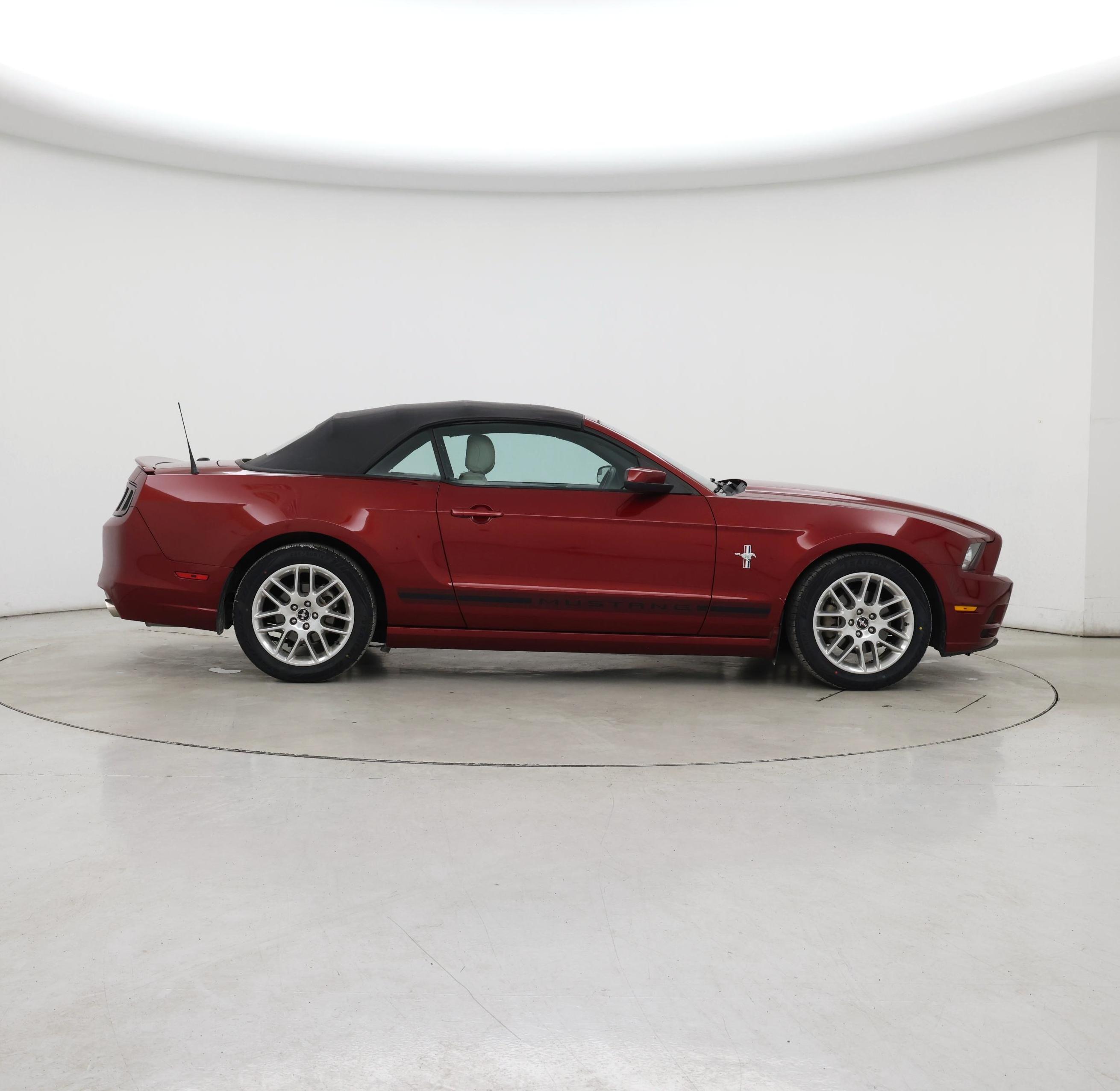 Thumbnail: 2014 Ford Mustang - 7