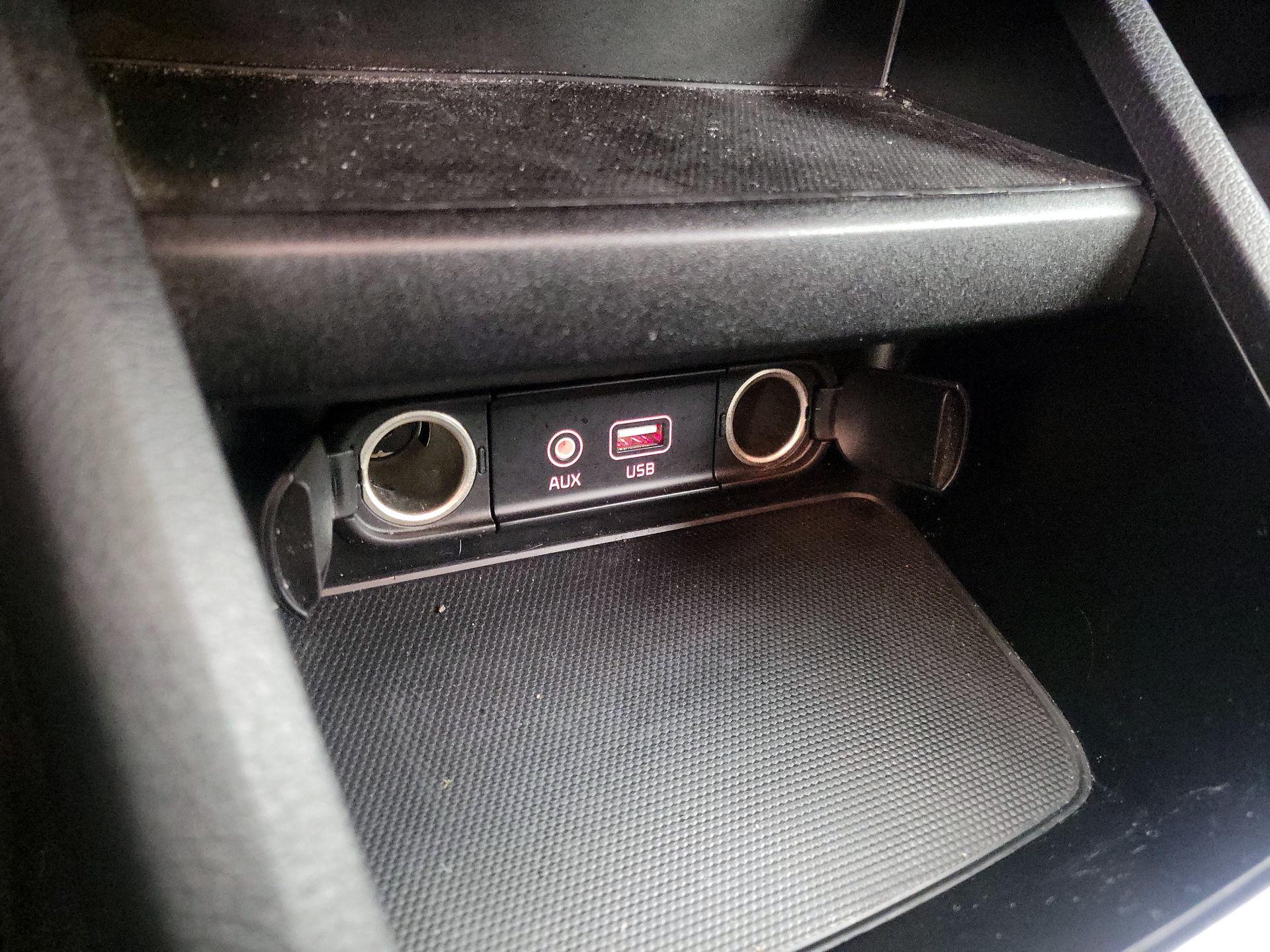 Thumbnail: 2021 Kia Forte - 18