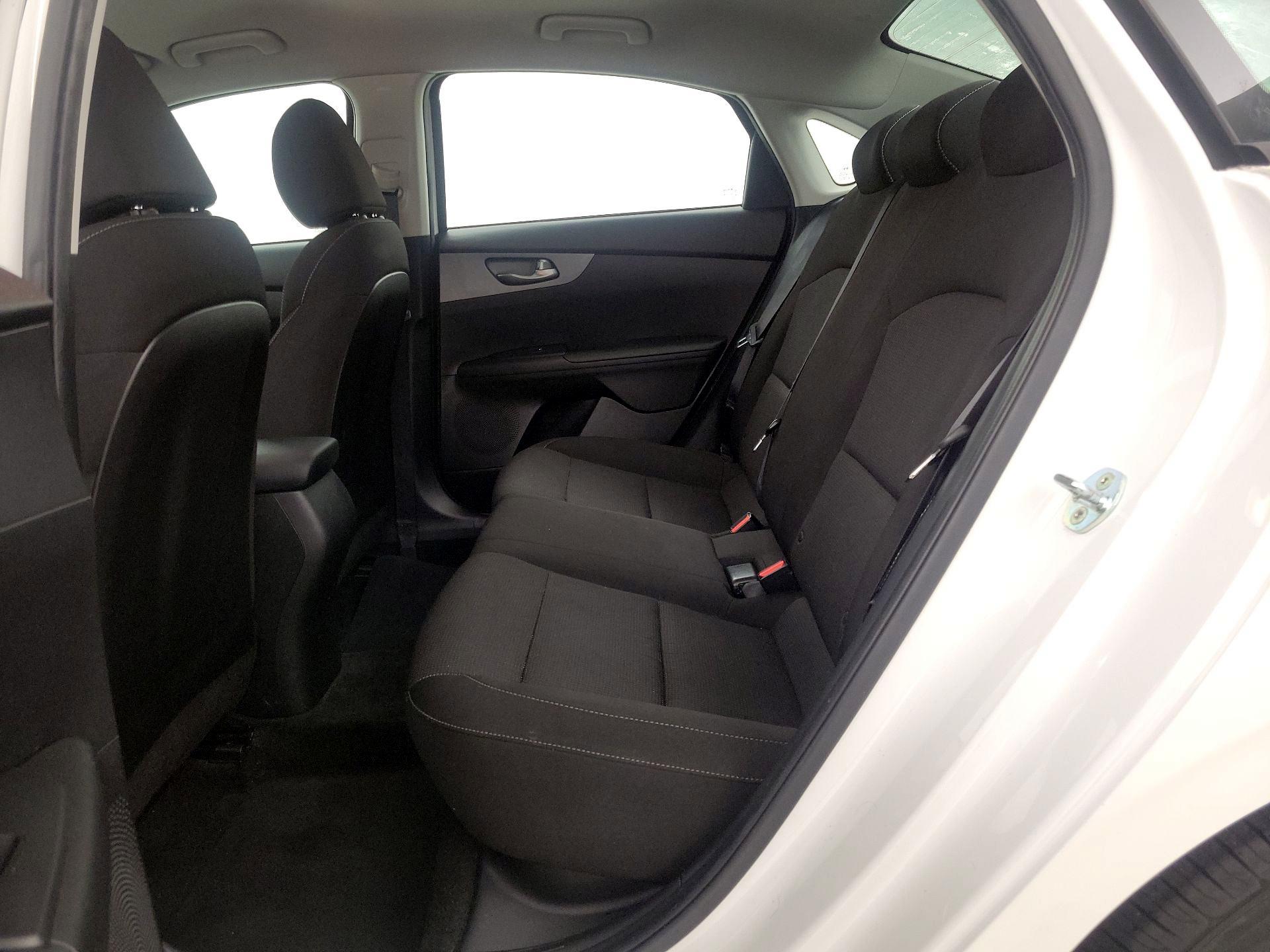 Thumbnail: 2021 Kia Forte - 19