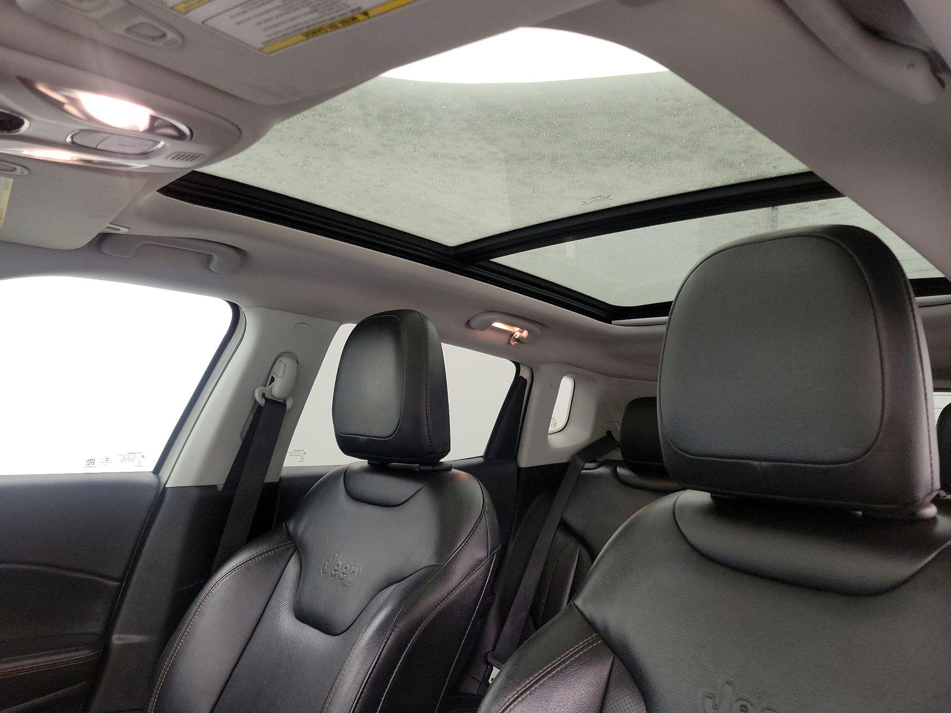 Thumbnail: 2019 Jeep Compass - 20