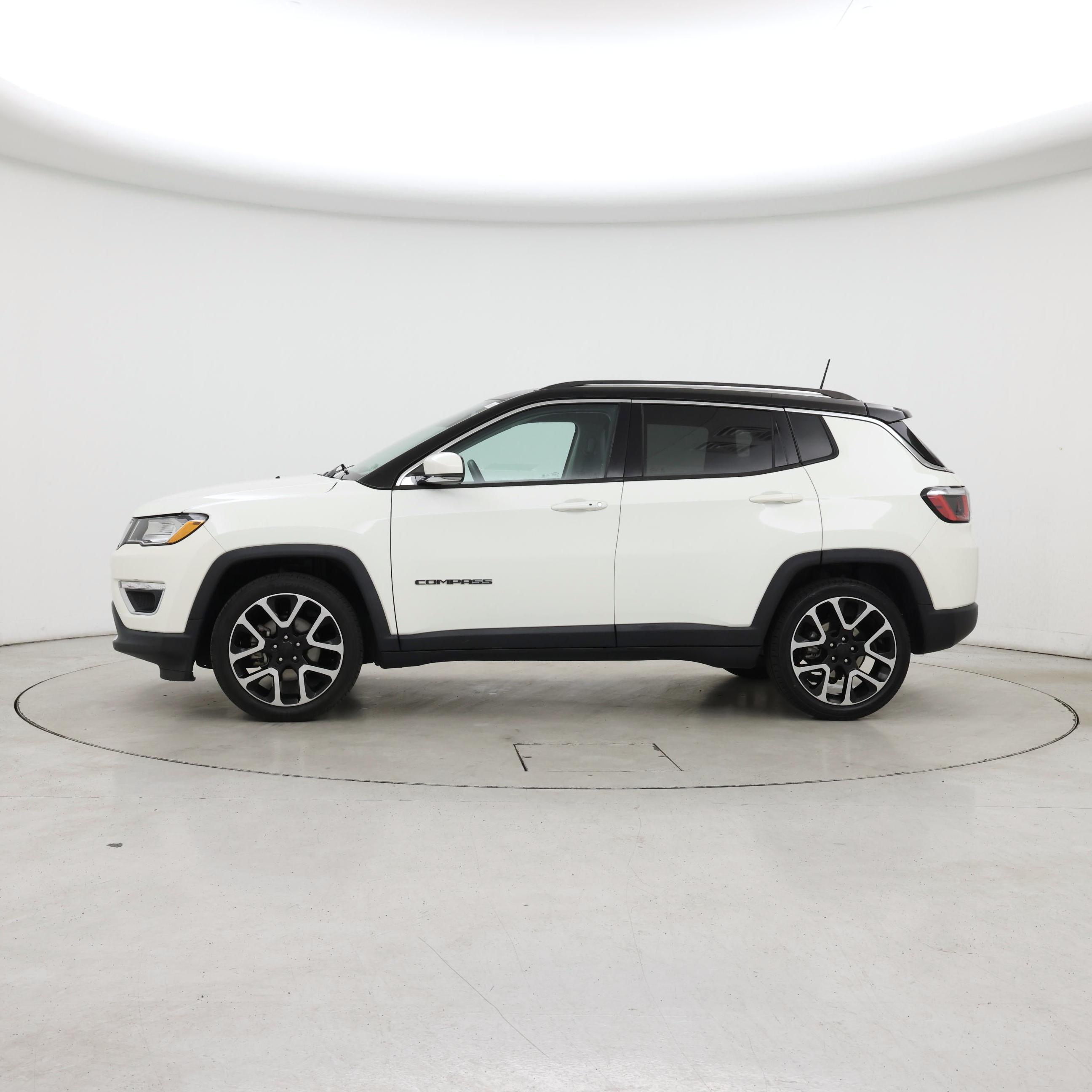 Thumbnail: 2019 Jeep Compass - 3