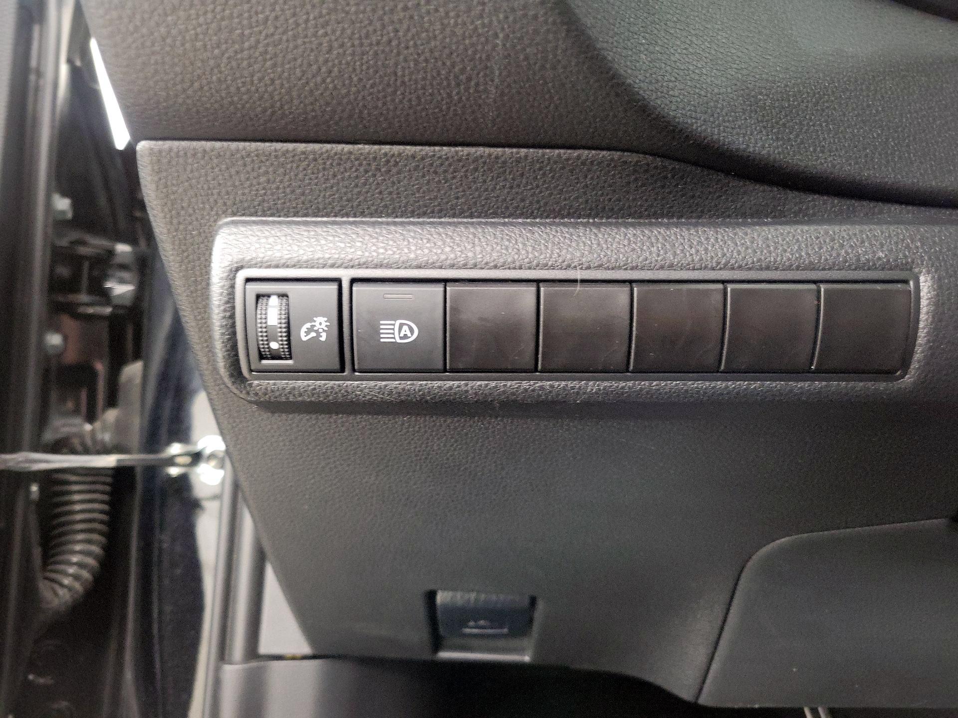 Thumbnail: 2023 Toyota Corolla - 13