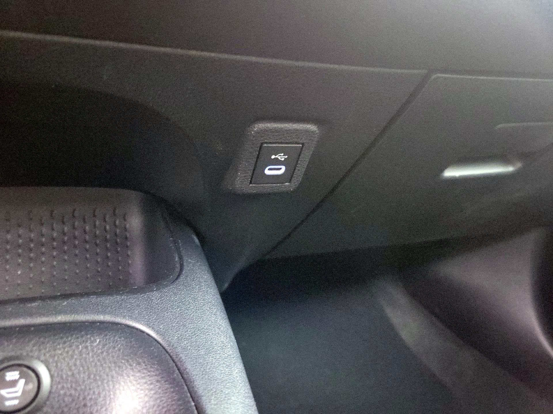 Thumbnail: 2023 Toyota Corolla - 18