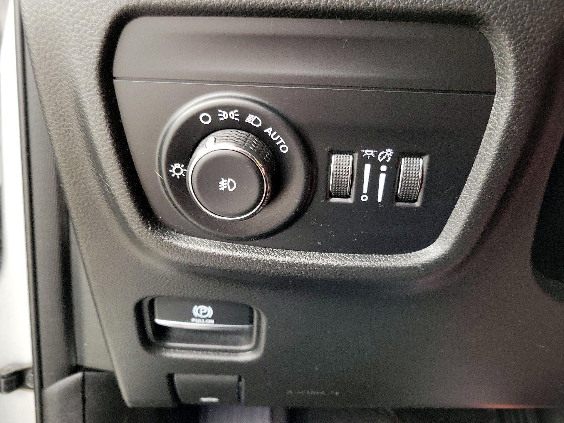 Thumbnail: 2022 Jeep Grand Cherokee L - 13