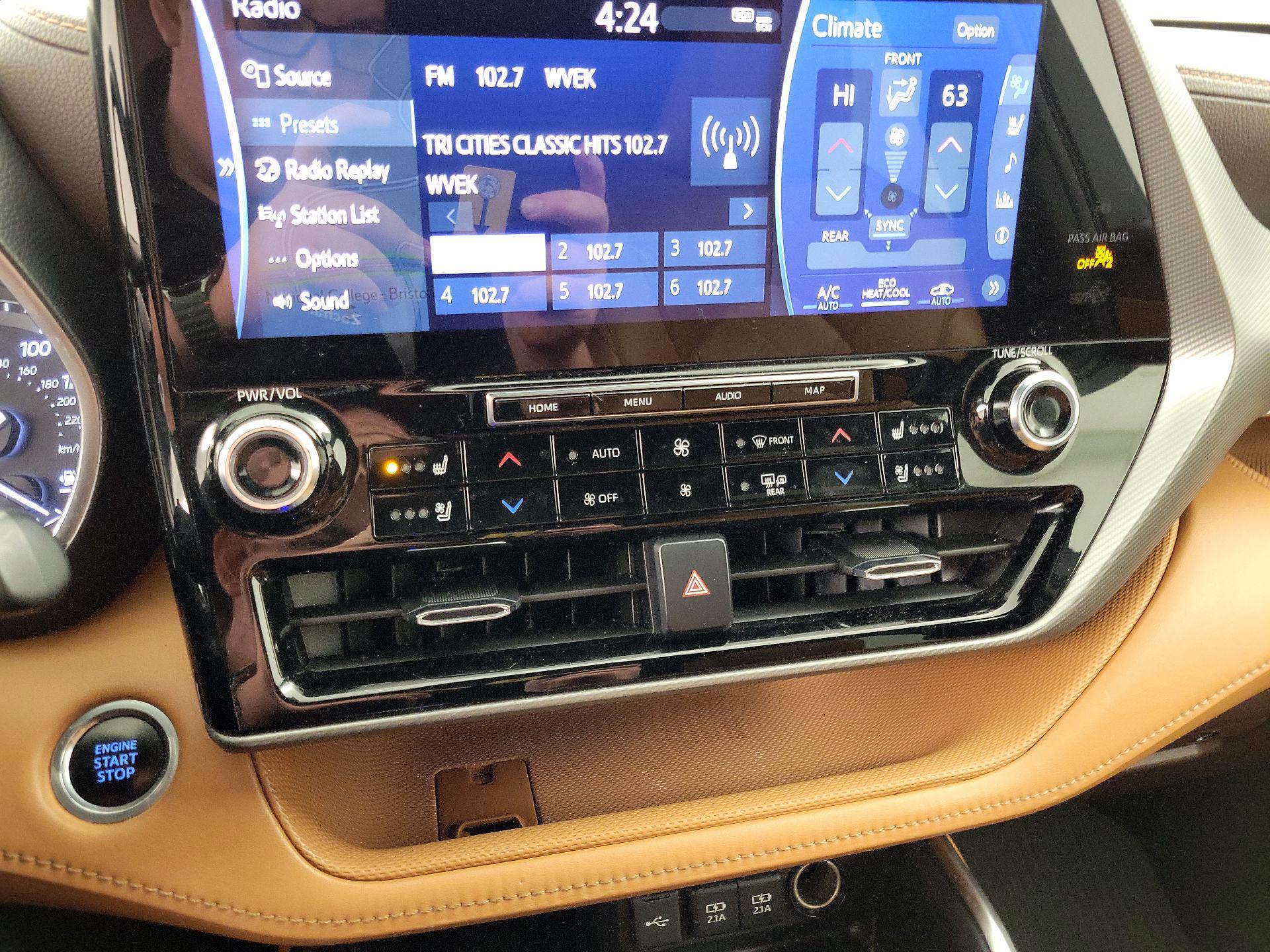 Thumbnail: 2021 Toyota Highlander - 17