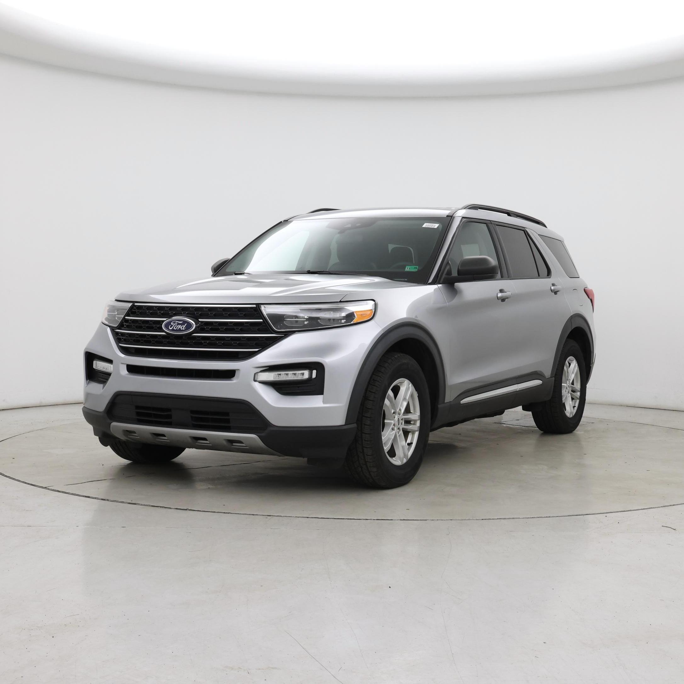 Thumbnail: 2021 Ford Explorer - 4