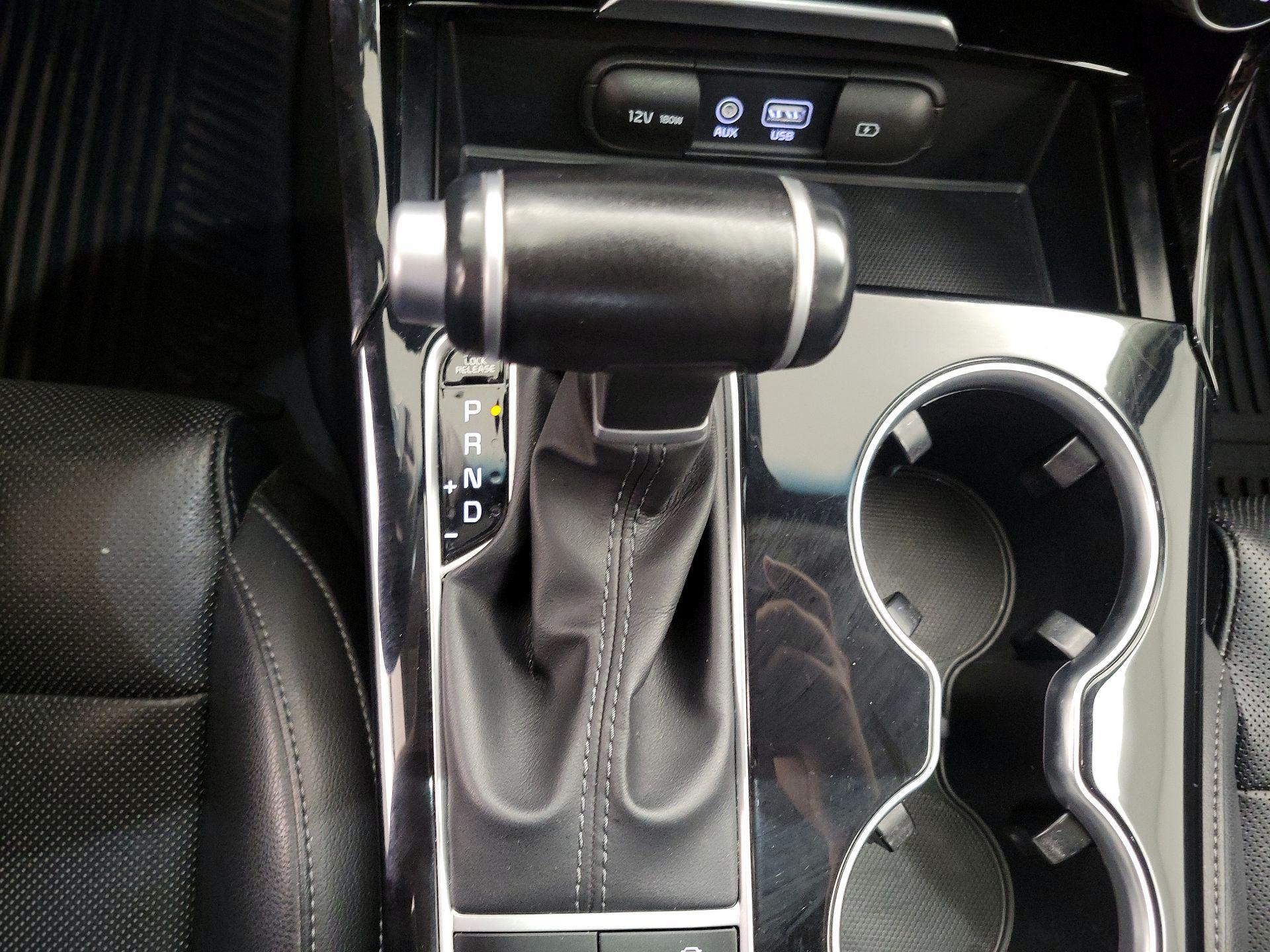 Thumbnail: 2019 Kia Stinger - 17