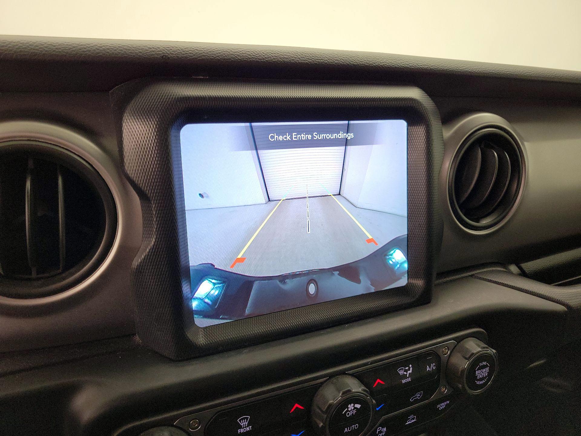 Thumbnail: 2021 Jeep Gladiator - 15