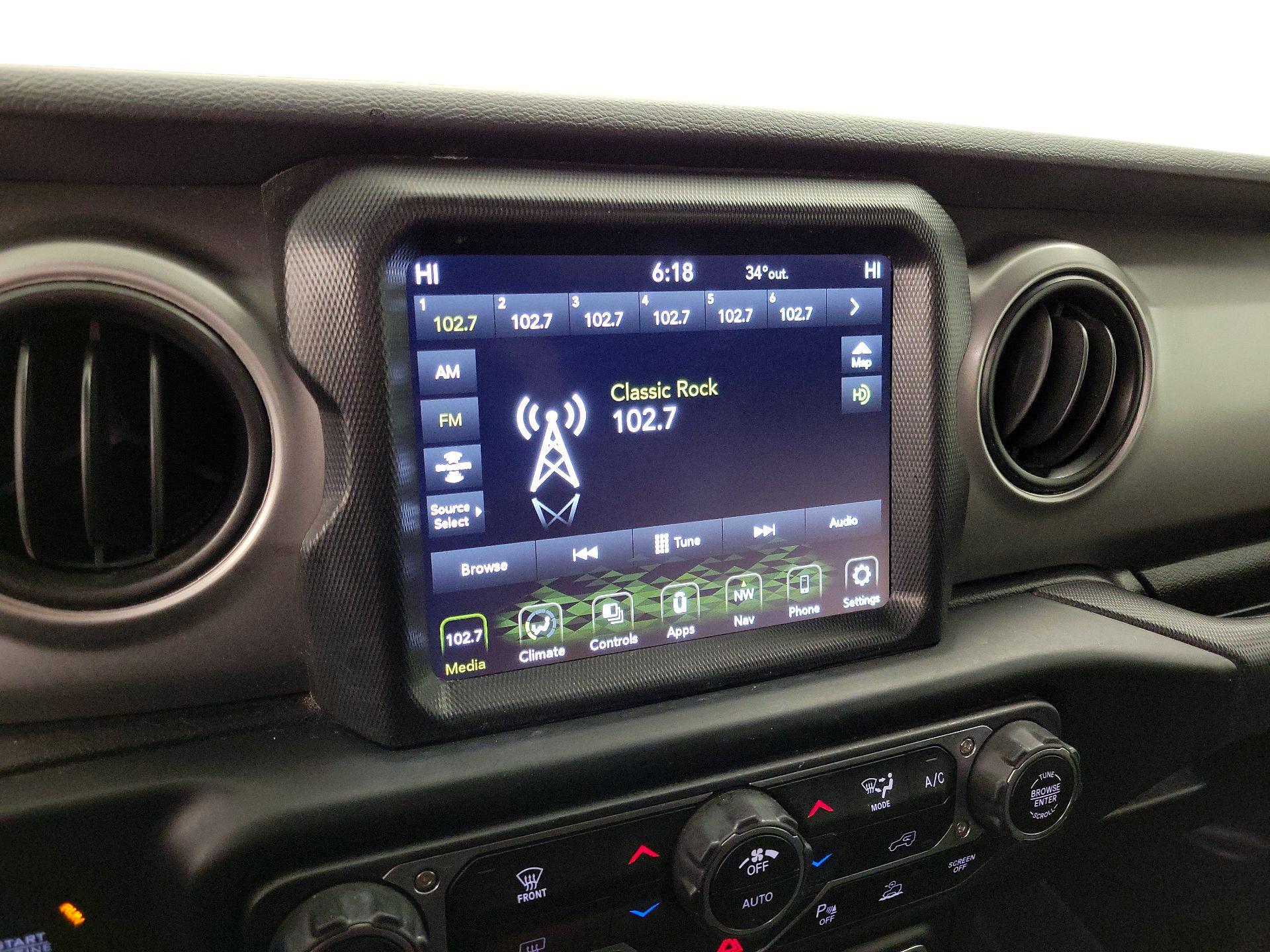 Thumbnail: 2021 Jeep Gladiator - 16