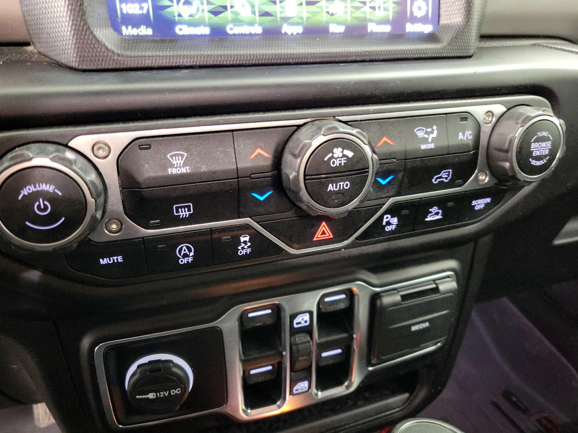 Thumbnail: 2021 Jeep Gladiator - 17