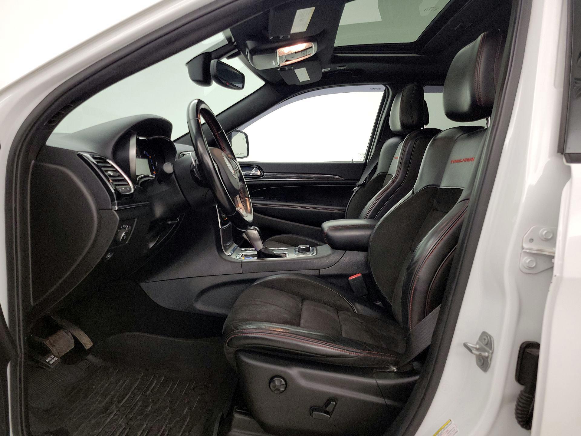 Thumbnail: 2020 Jeep Grand Cherokee - 11