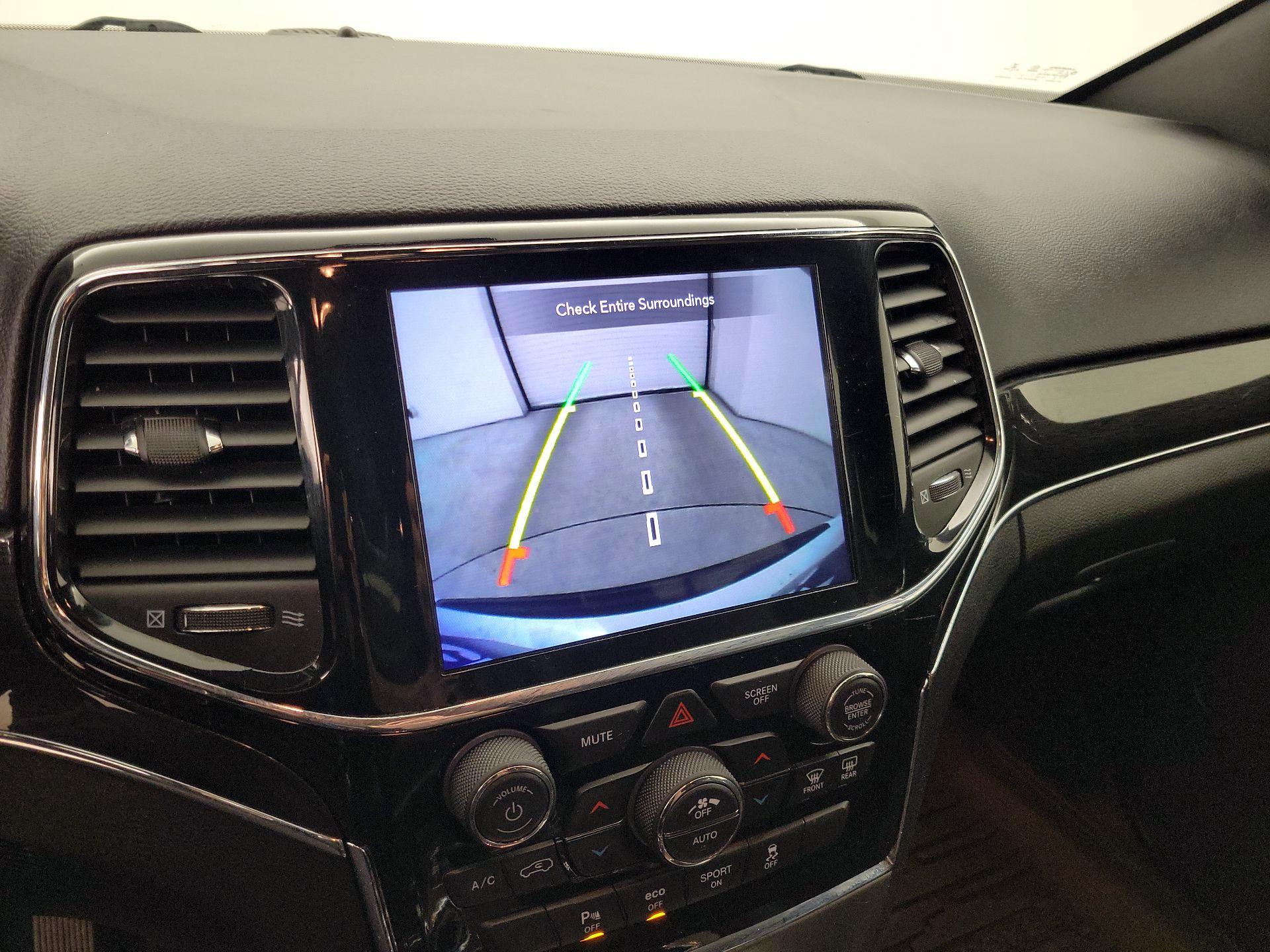 Thumbnail: 2020 Jeep Grand Cherokee - 15