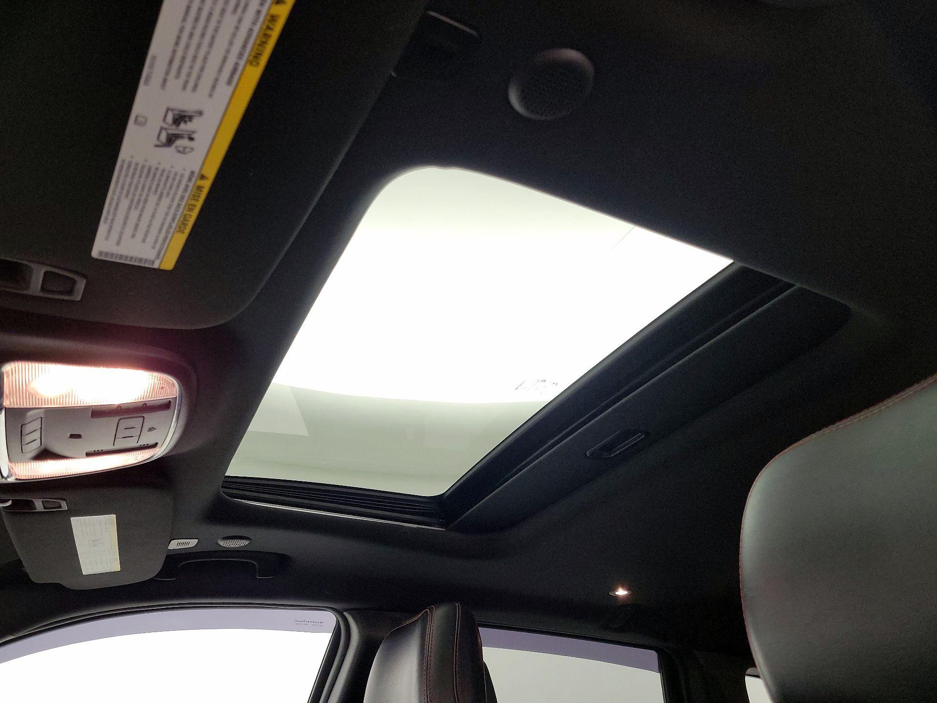 Thumbnail: 2020 Jeep Grand Cherokee - 20