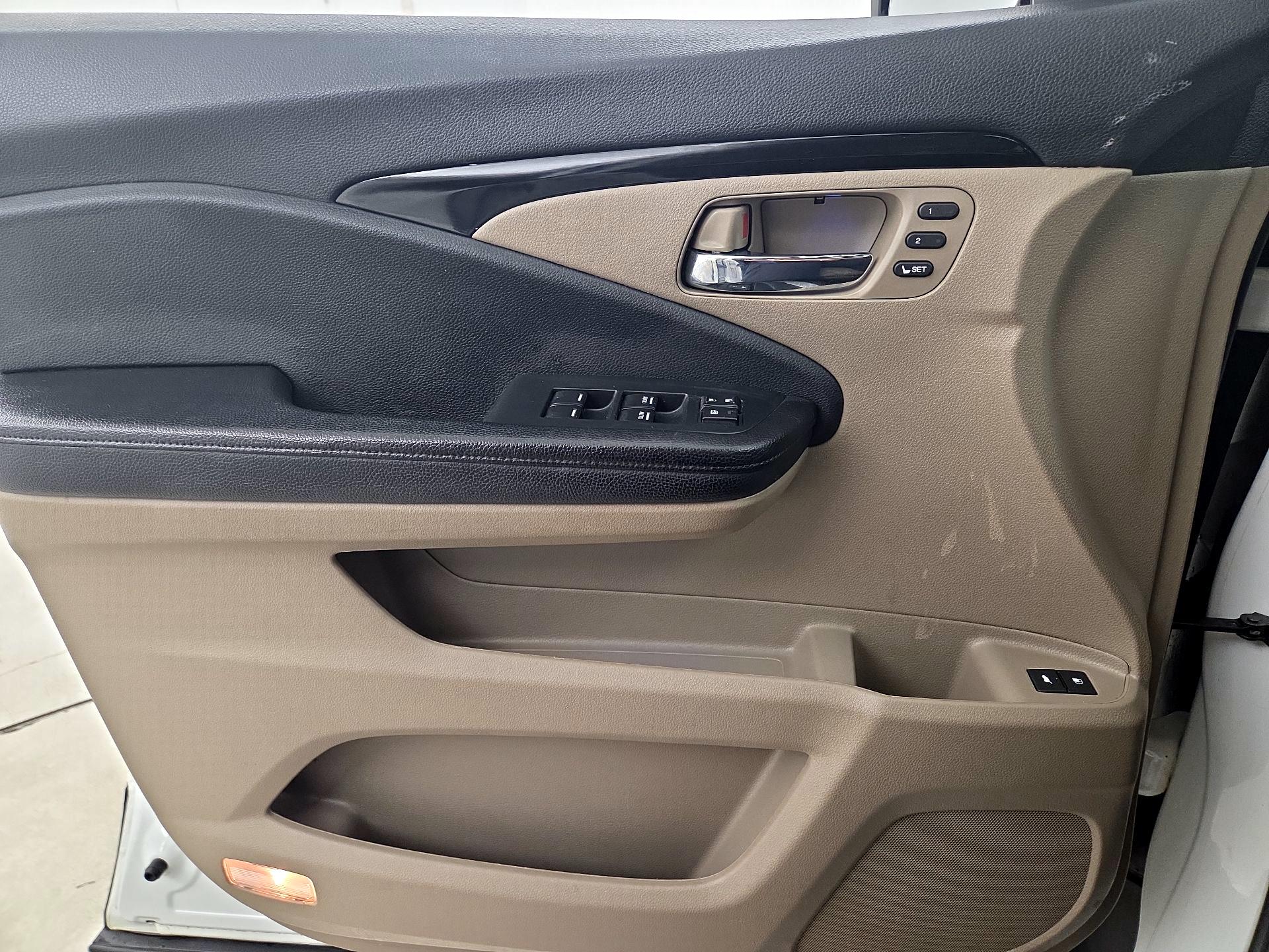 Thumbnail: 2021 Honda Pilot - 12