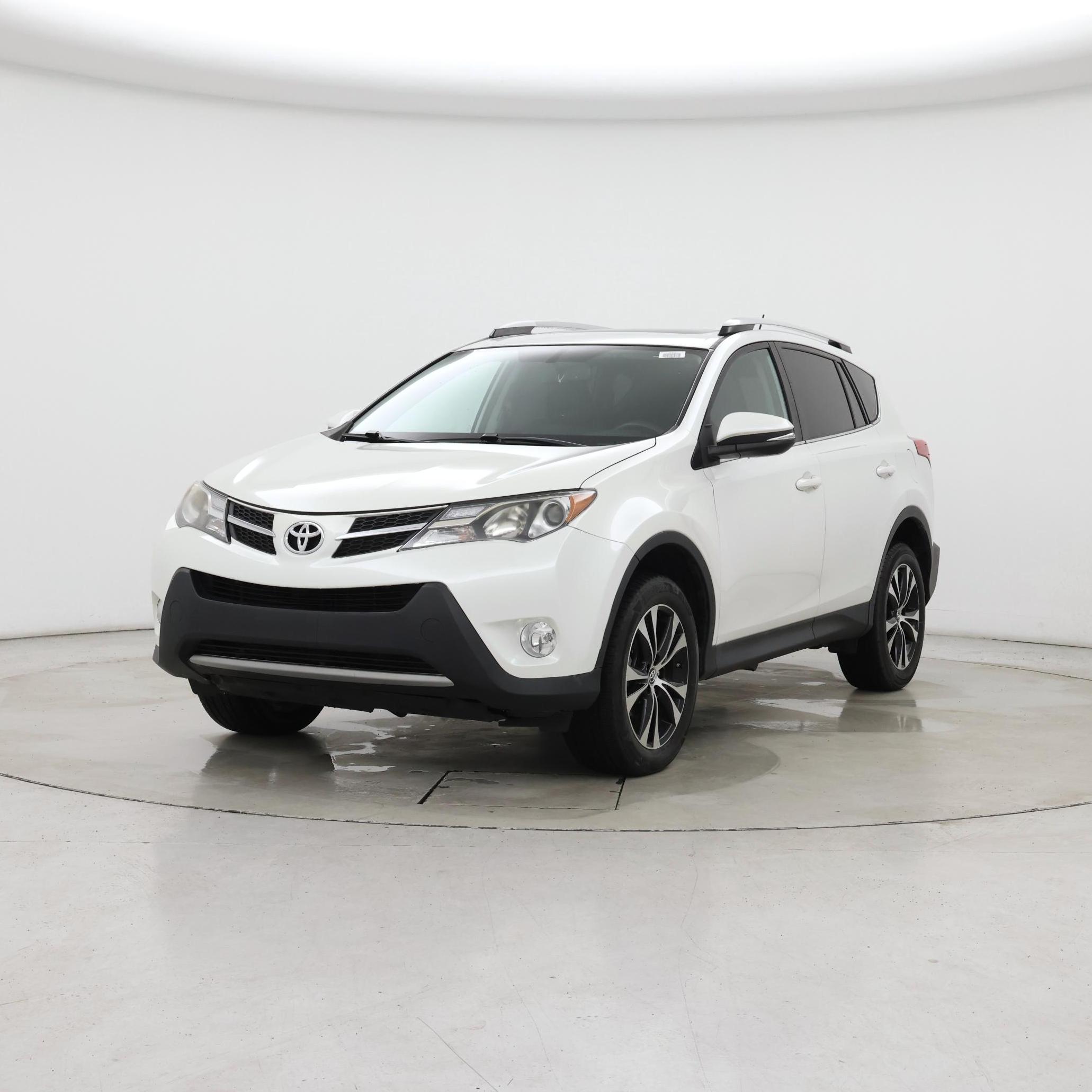 Thumbnail: 2015 Toyota RAV4 - 4