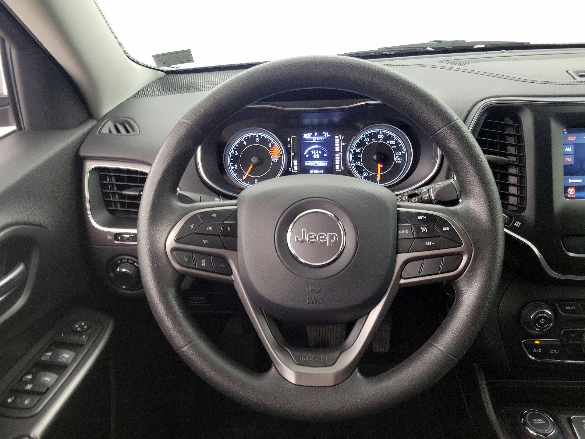 Thumbnail: 2021 Jeep Cherokee - 10