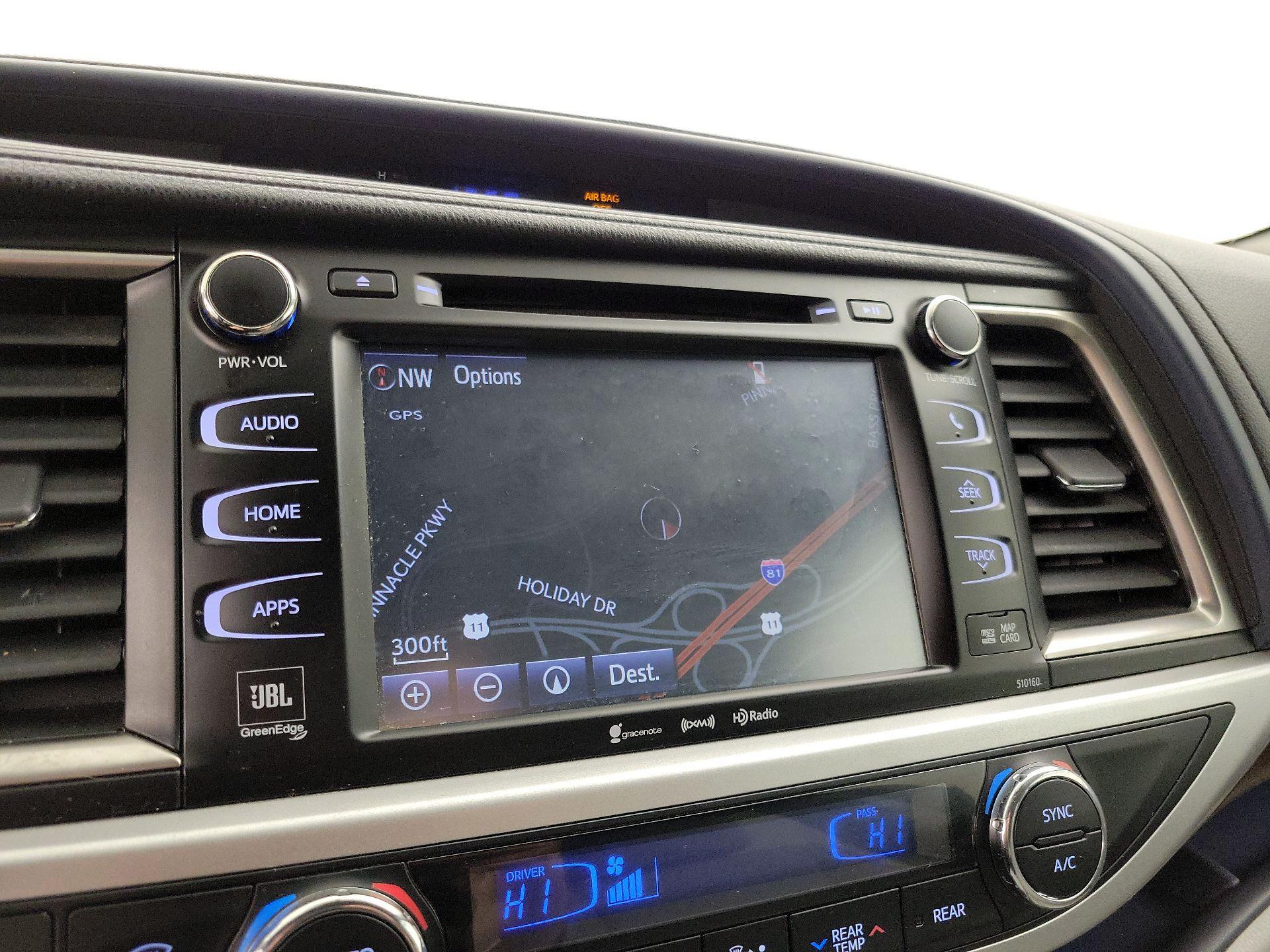 Thumbnail: 2016 Toyota Highlander - 14