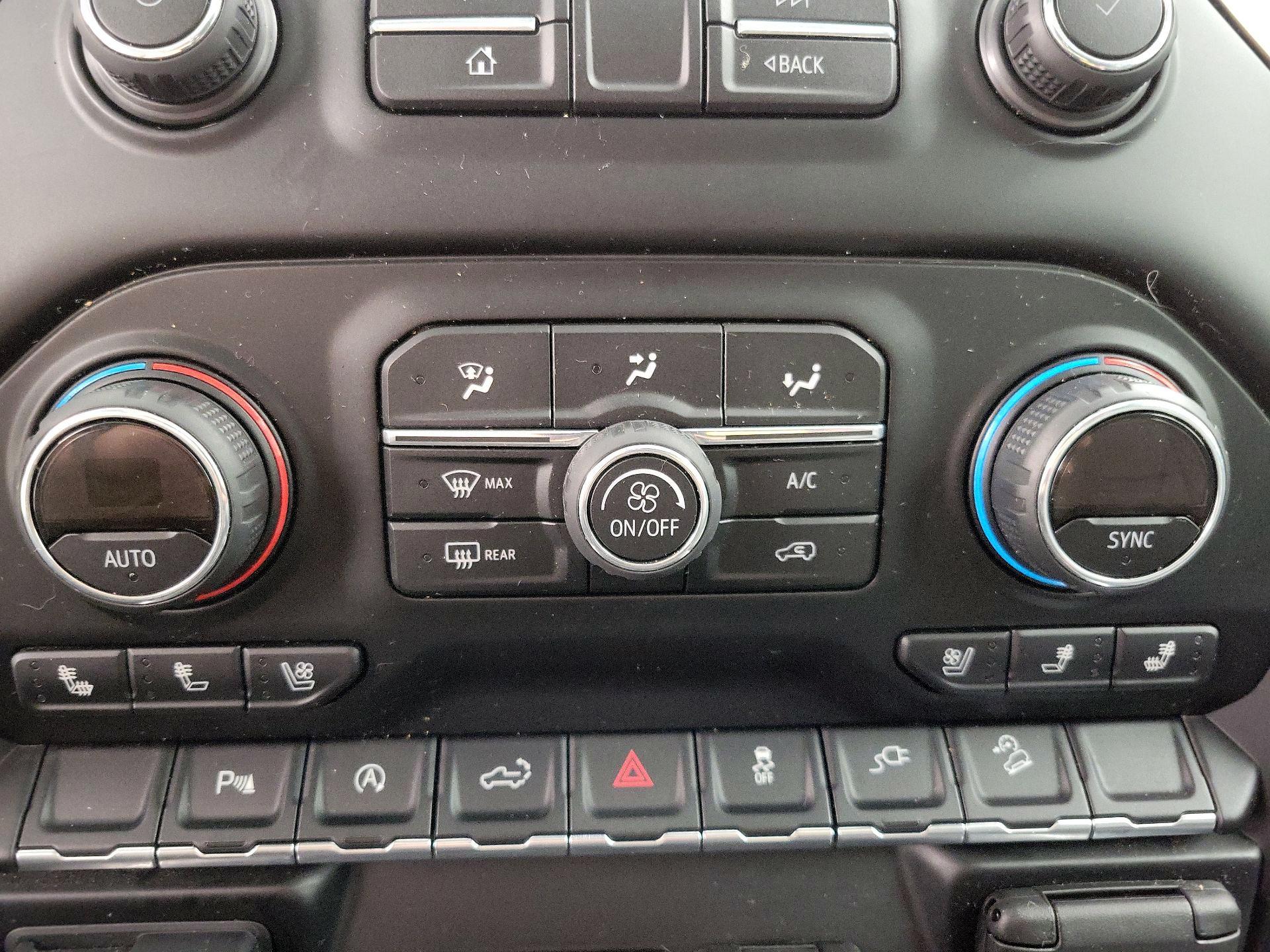 Thumbnail: 2019 Chevrolet Silverado 1500 - 17