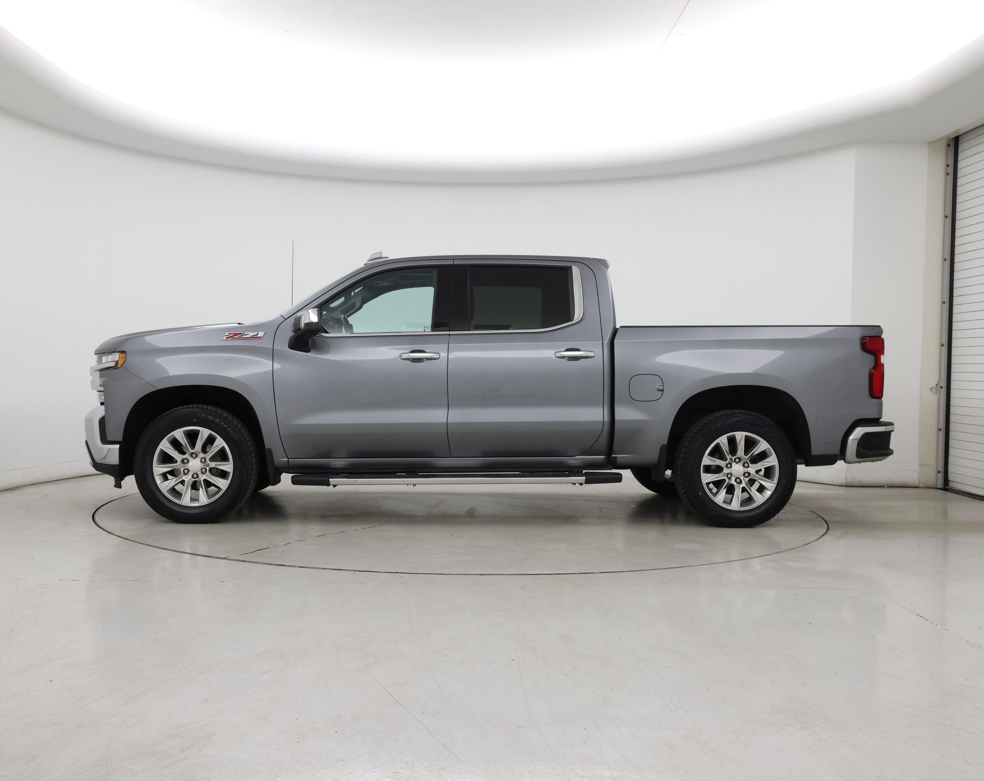 Thumbnail: 2019 Chevrolet Silverado 1500 - 3