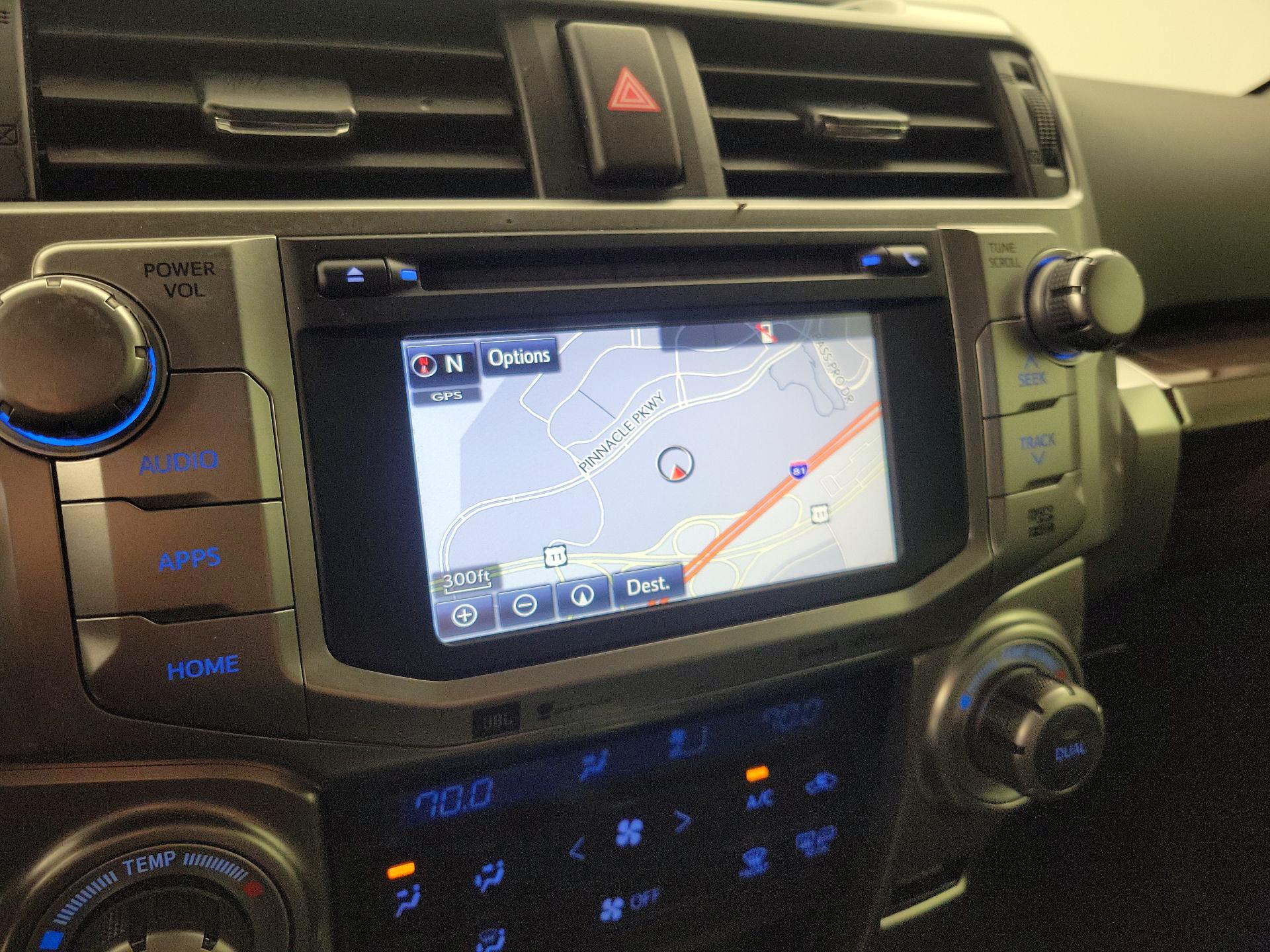 Thumbnail: 2018 Toyota 4Runner - 14