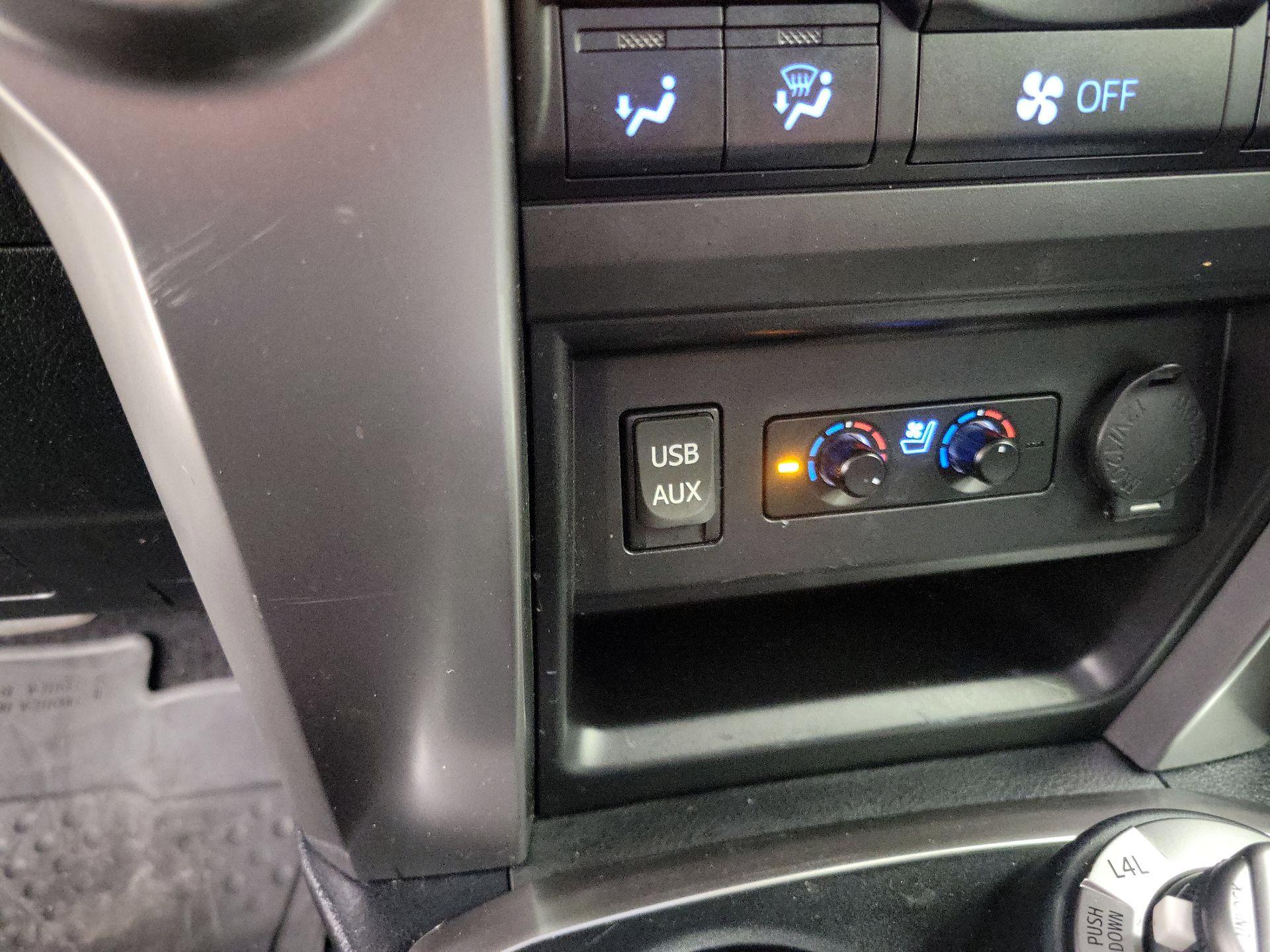 Thumbnail: 2018 Toyota 4Runner - 19