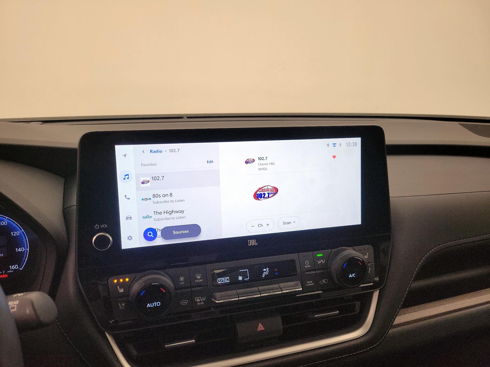 Thumbnail: 2025 Toyota Grand Highlander - 16