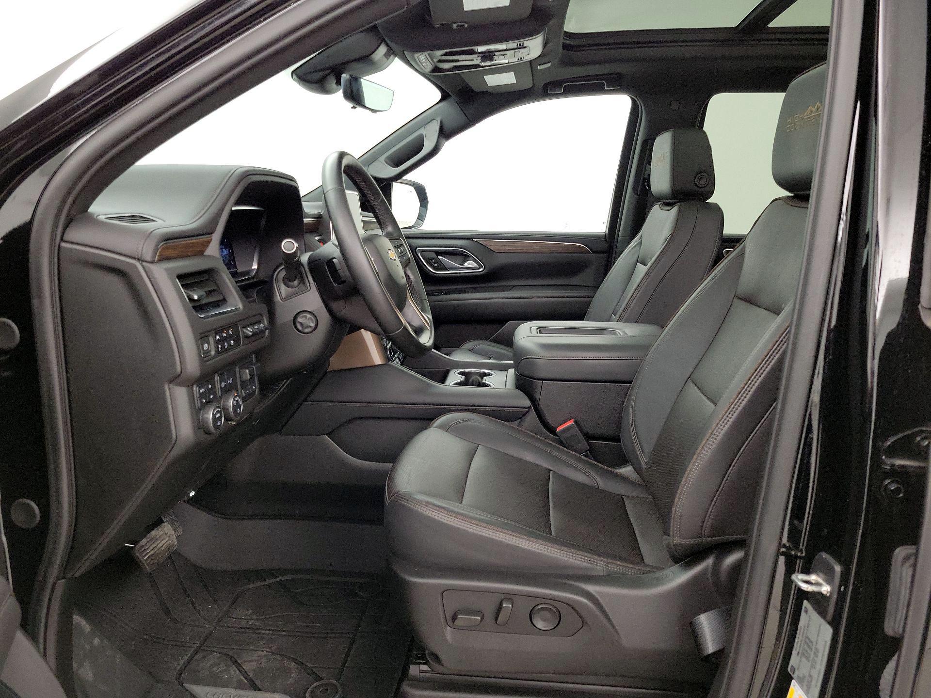 Thumbnail: 2023 Chevrolet Tahoe - 11