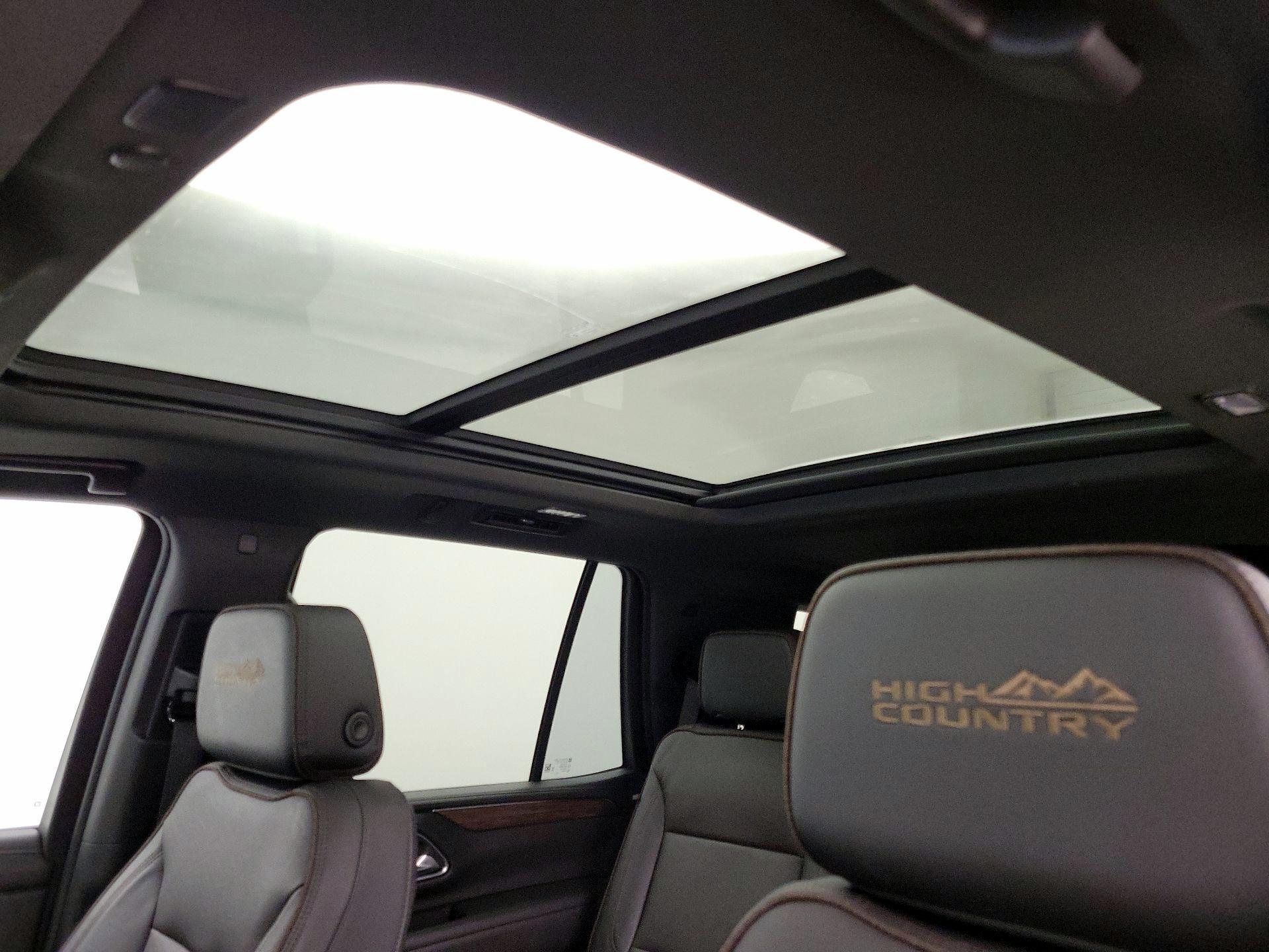 Thumbnail: 2023 Chevrolet Tahoe - 19