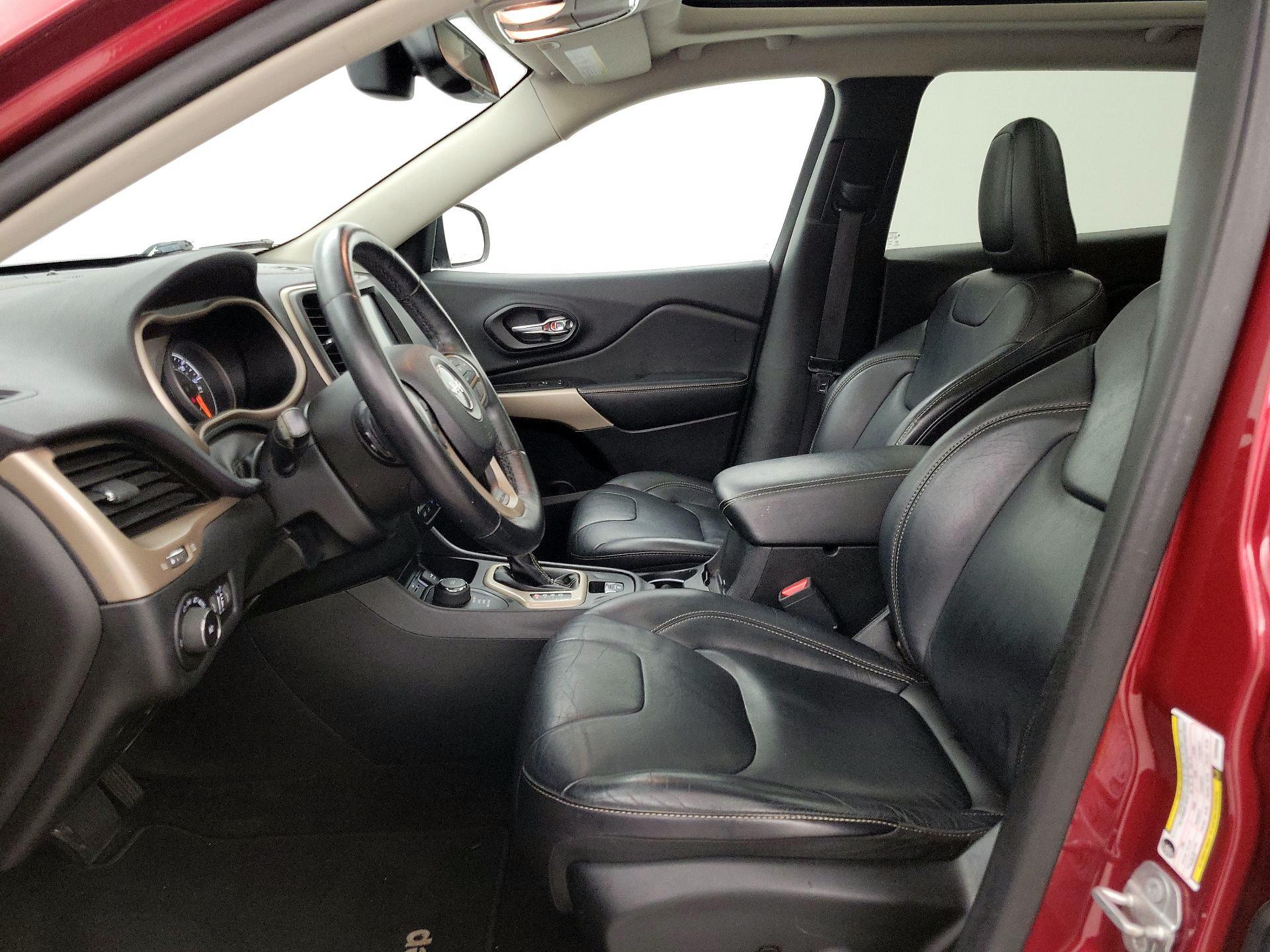 Thumbnail: 2017 Jeep Cherokee - 11