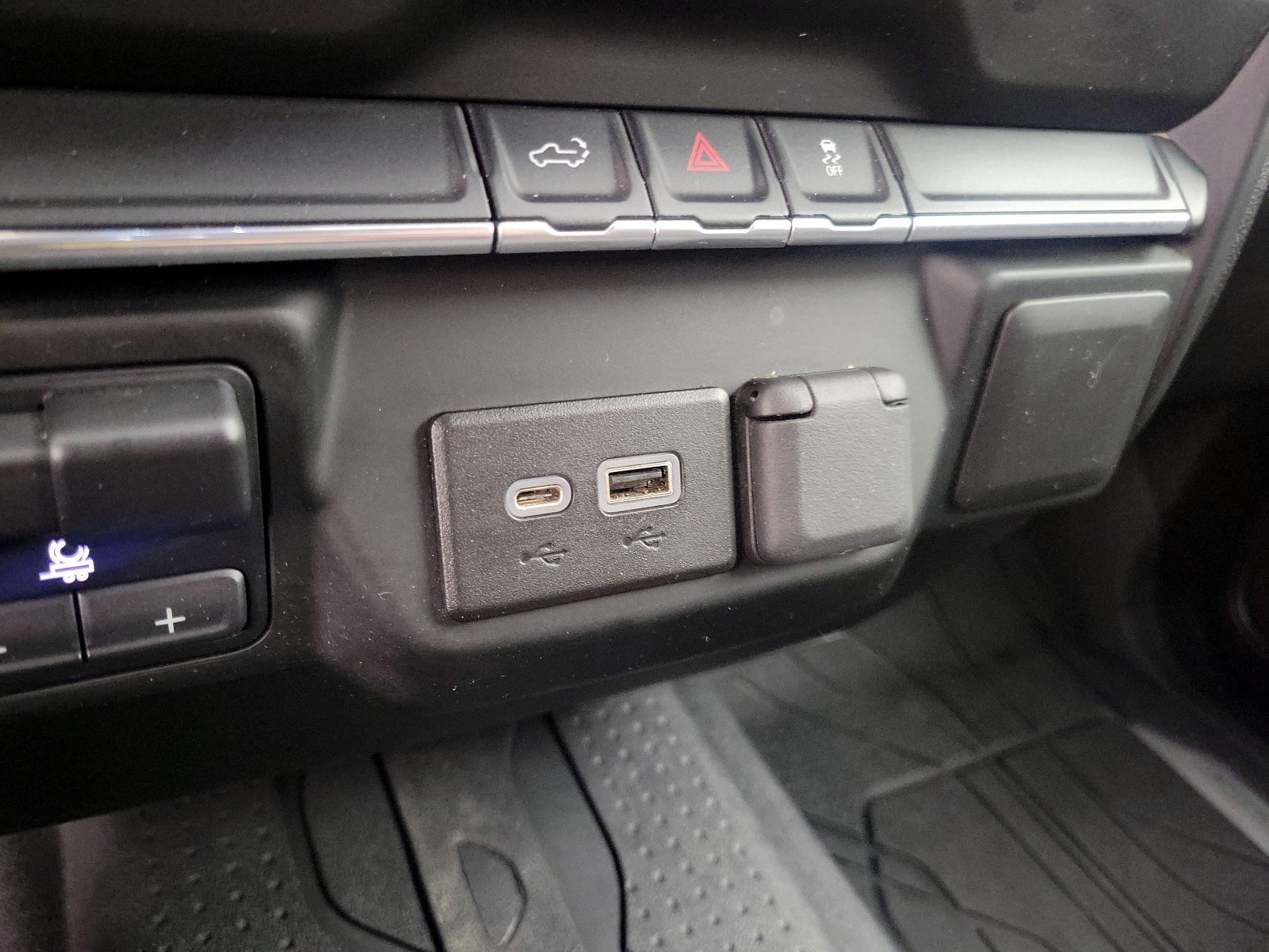 Thumbnail: 2022 Chevrolet Silverado 2500 - 18