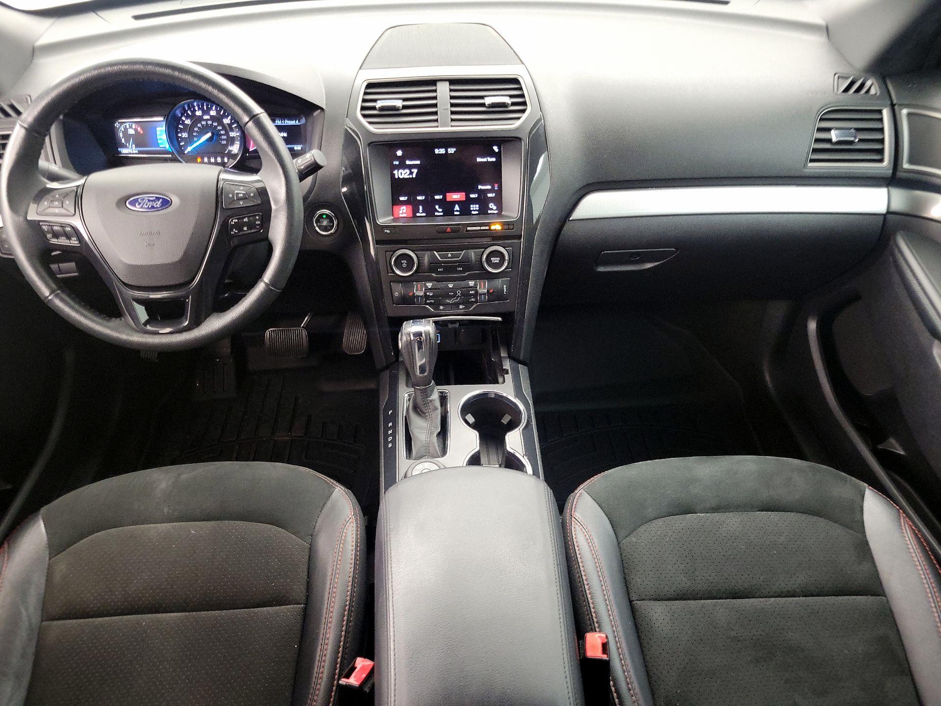 Thumbnail: 2018 Ford Explorer - 9