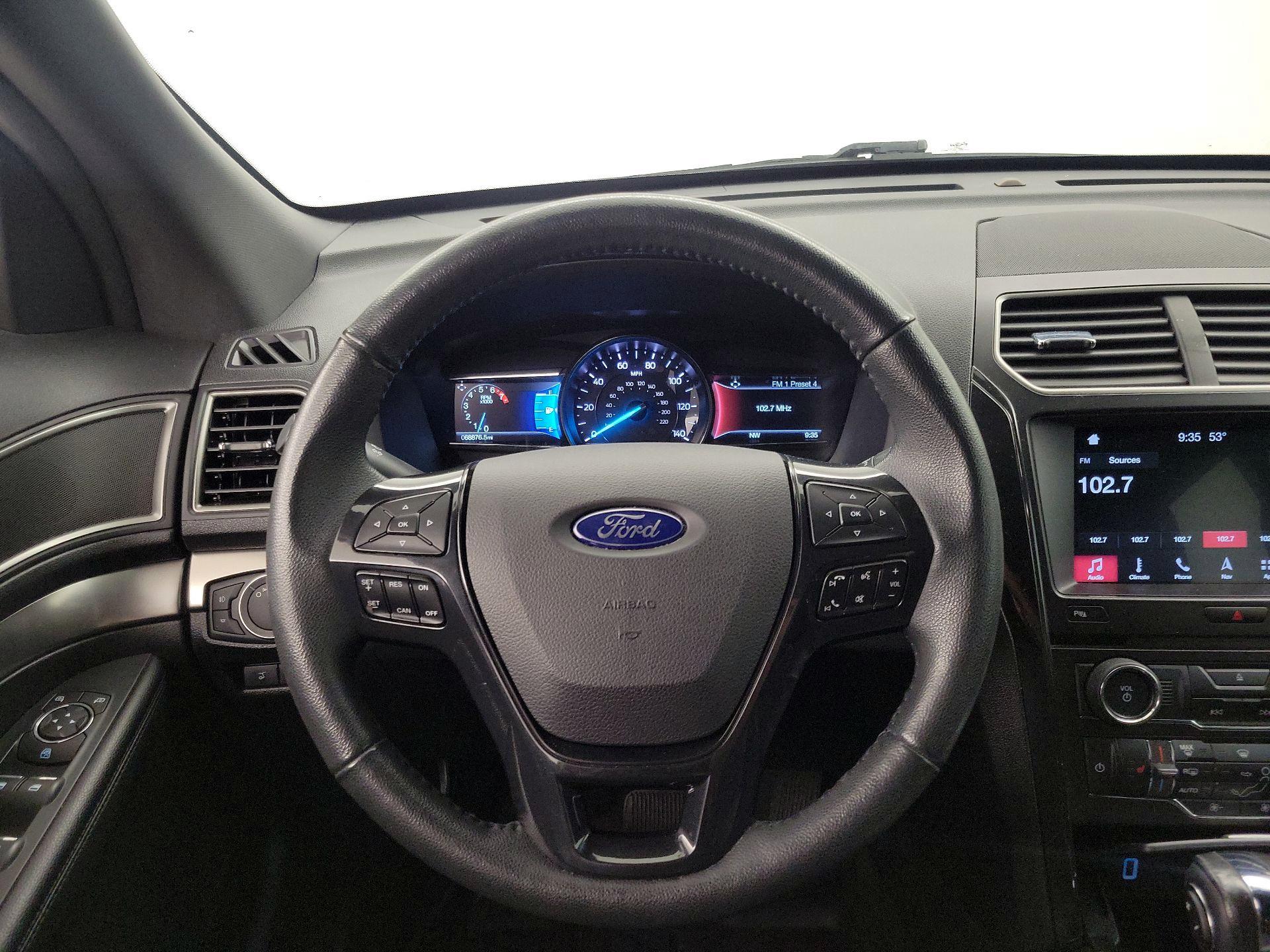 Thumbnail: 2018 Ford Explorer - 10