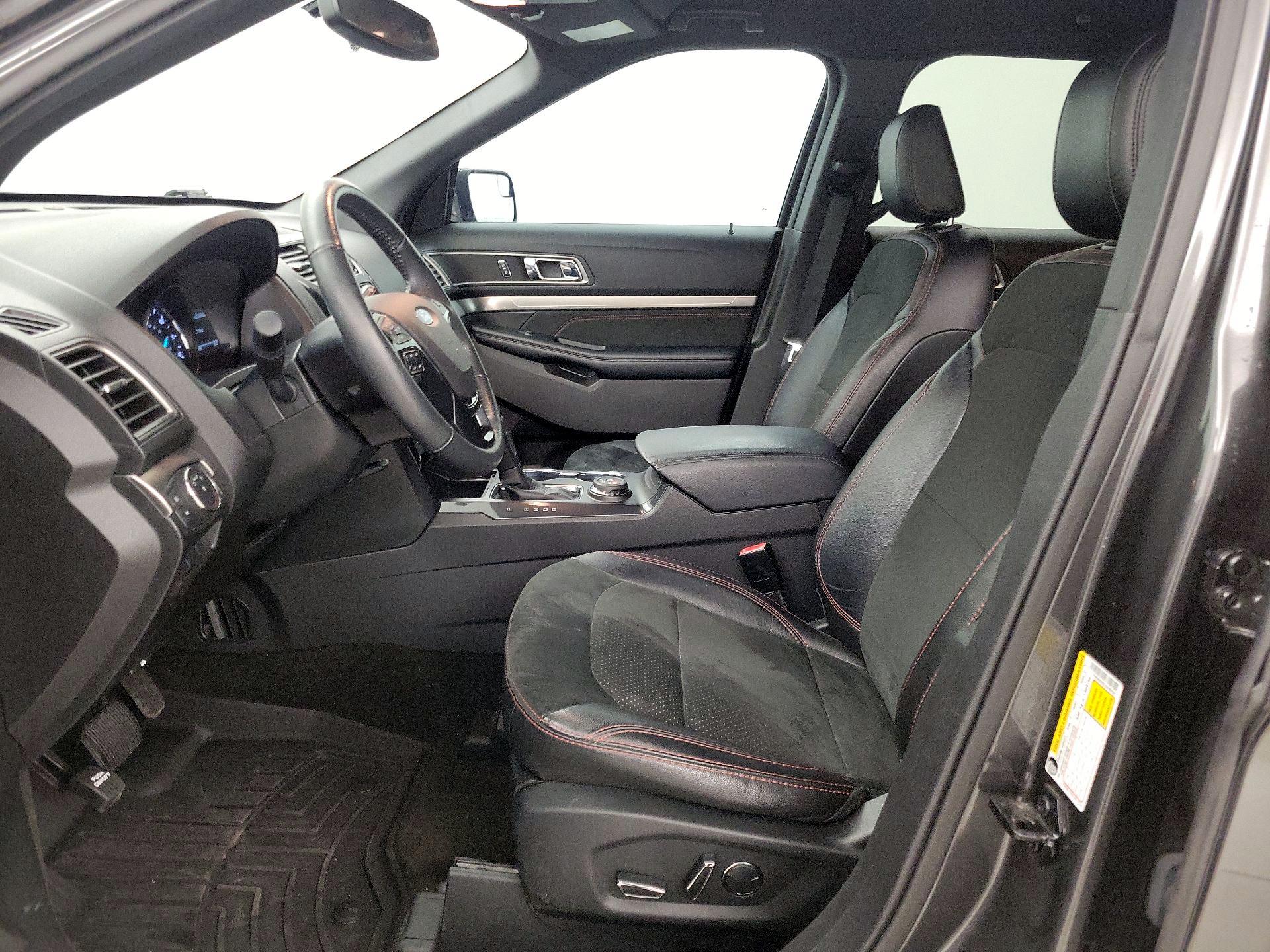 Thumbnail: 2018 Ford Explorer - 11