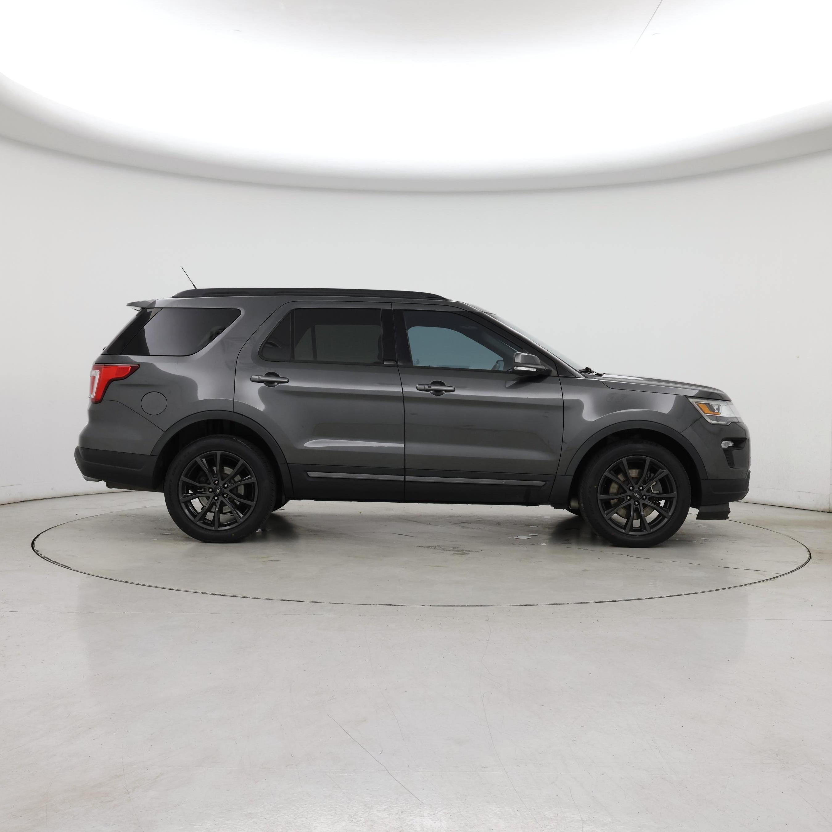 Thumbnail: 2018 Ford Explorer - 7