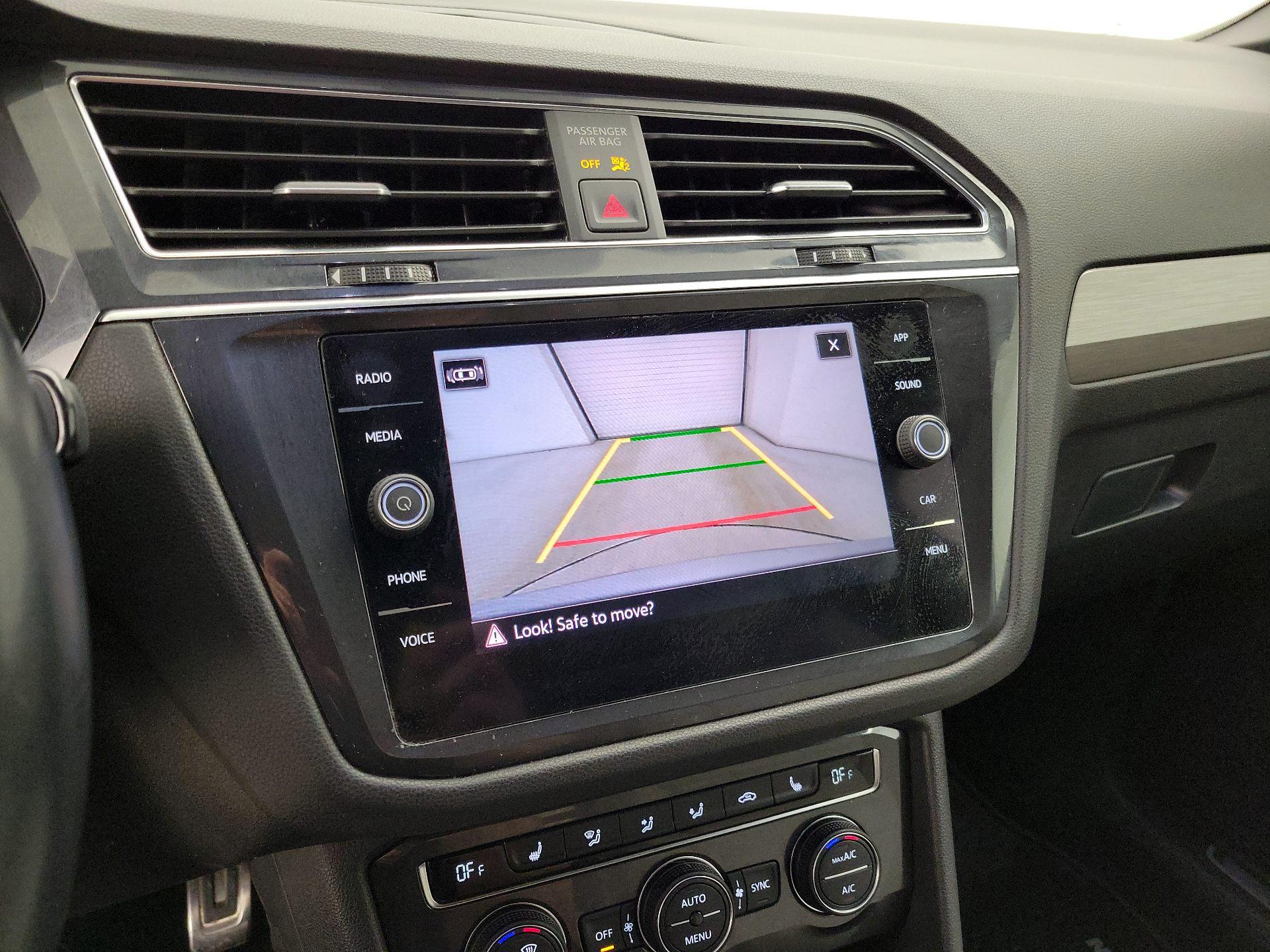 Thumbnail: 2021 Volkswagen Tiguan - 14