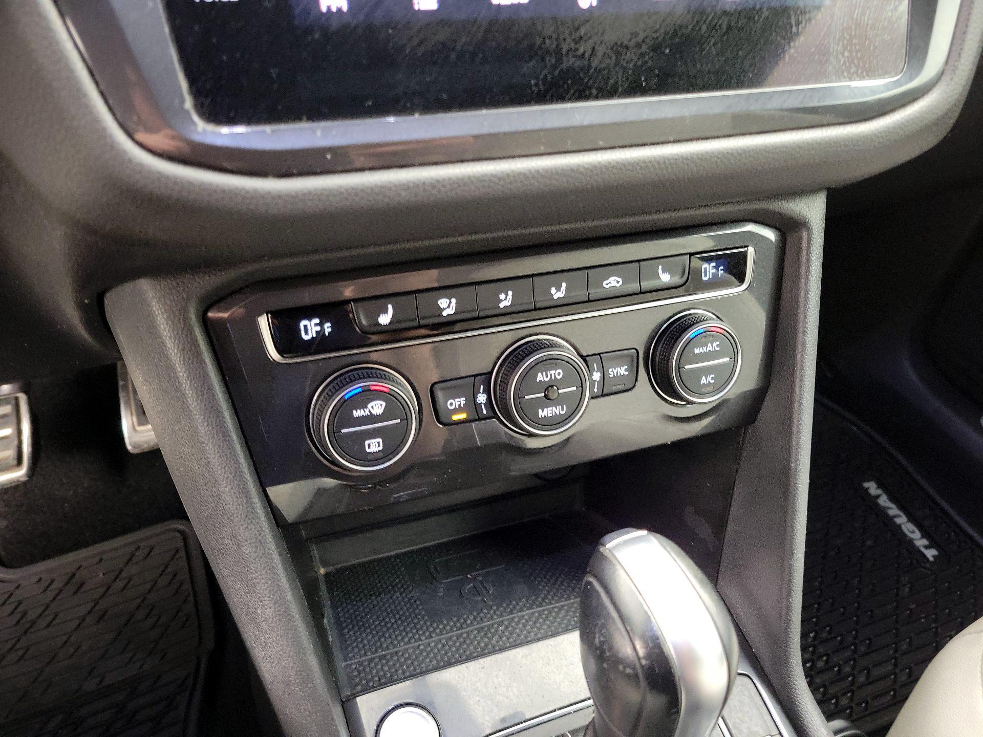 Thumbnail: 2021 Volkswagen Tiguan - 16