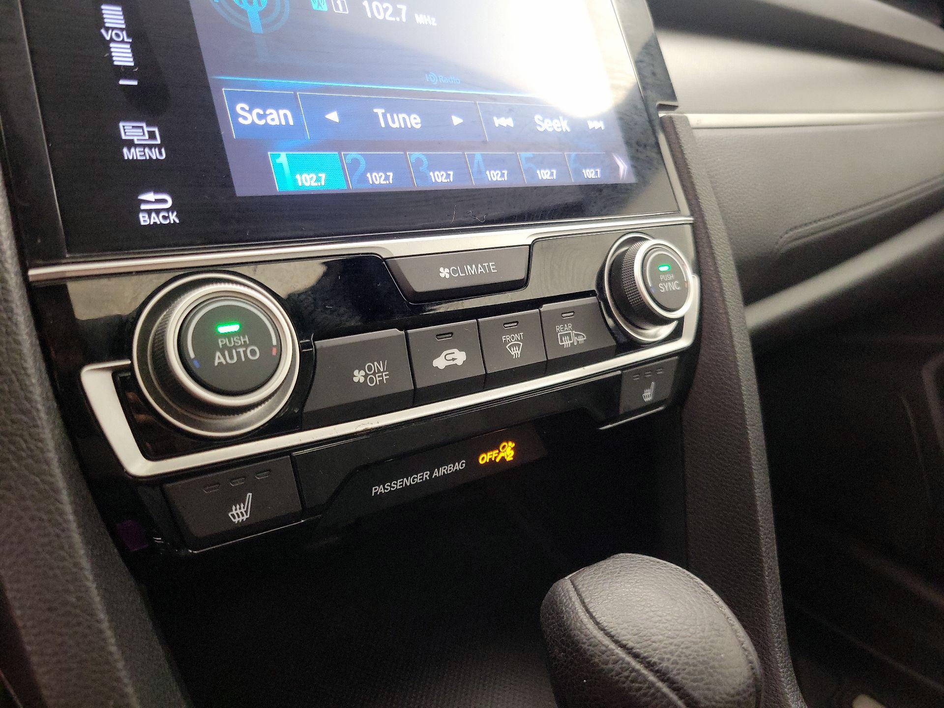 Thumbnail: 2016 Honda Civic - 16