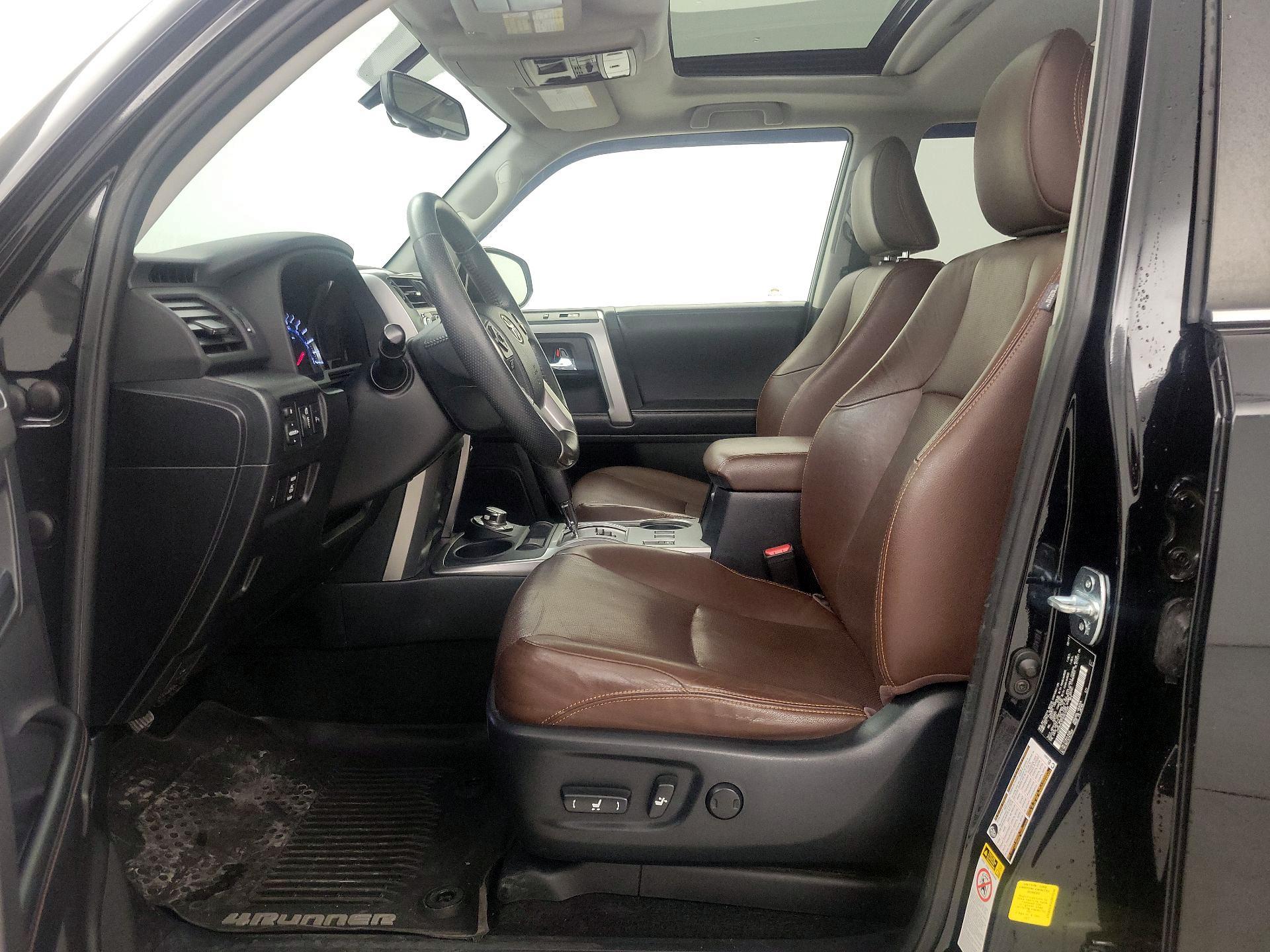 Thumbnail: 2019 Toyota 4Runner - 11